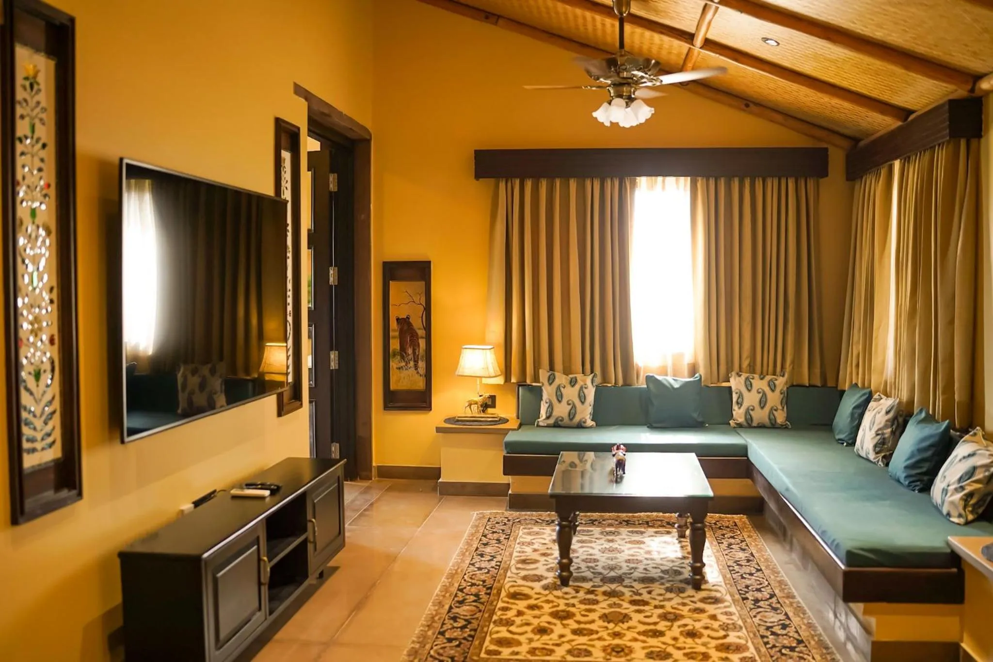 Living room in AamaGhati Wildlife Resort, Ranthambore
