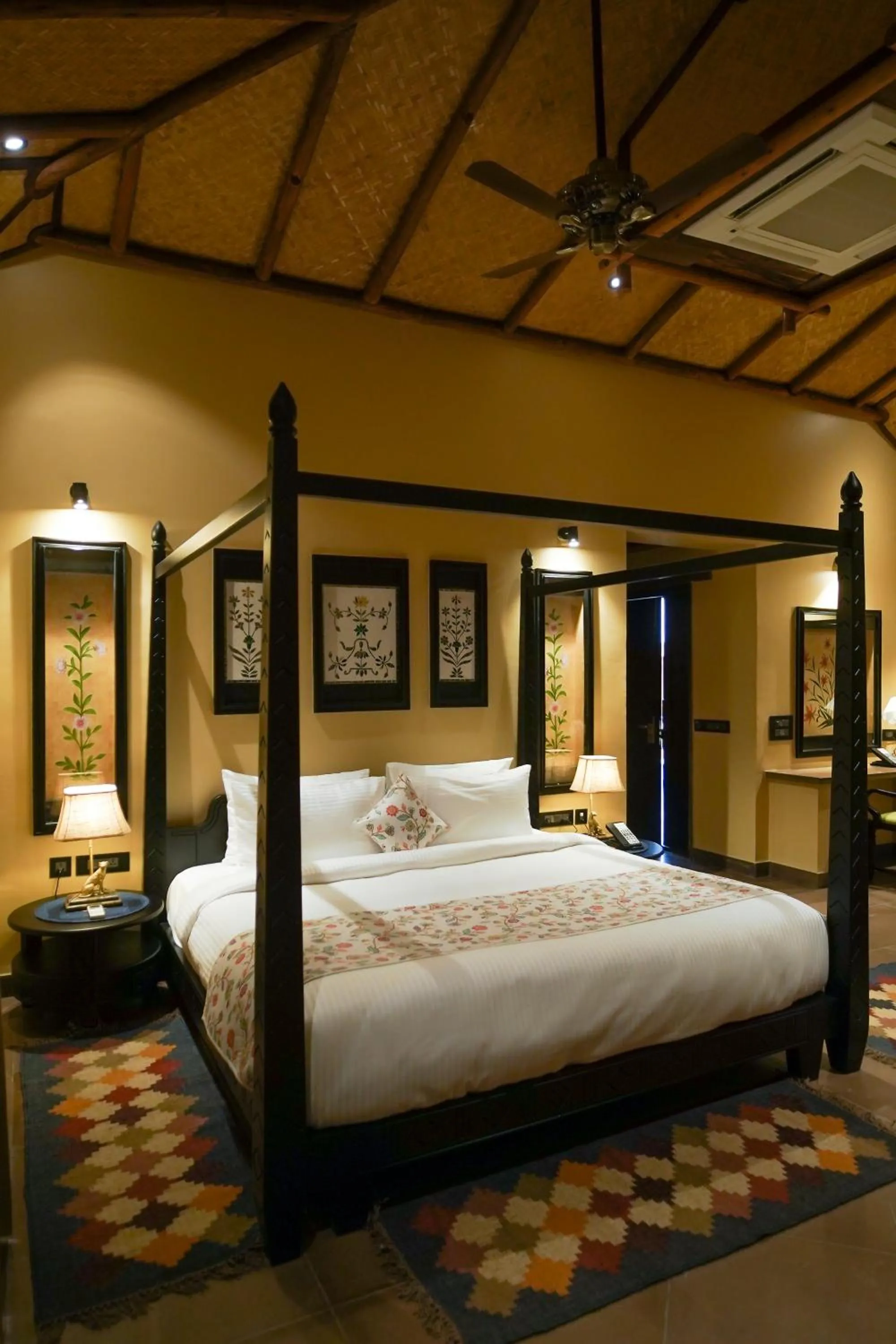 Bed in AamaGhati Wildlife Resort, Ranthambore