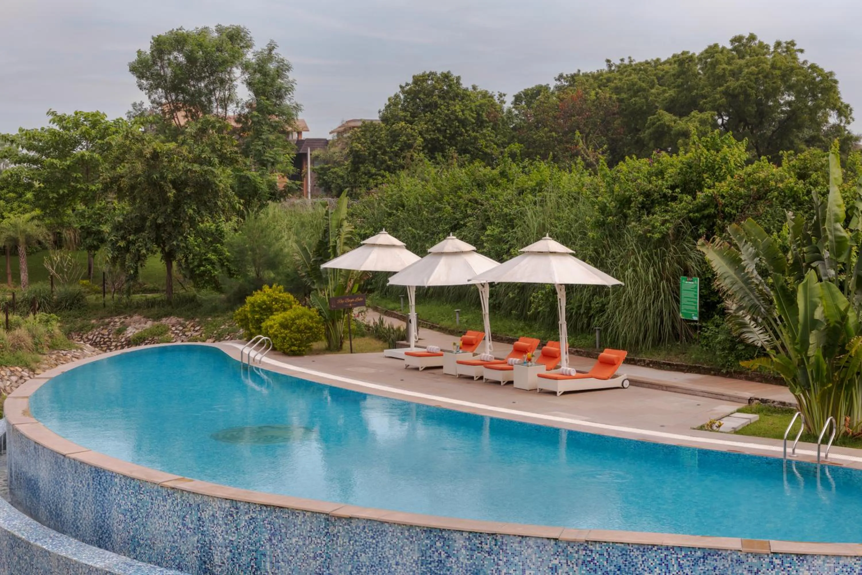 Swimming pool in AamaGhati Wildlife Resort, Ranthambore