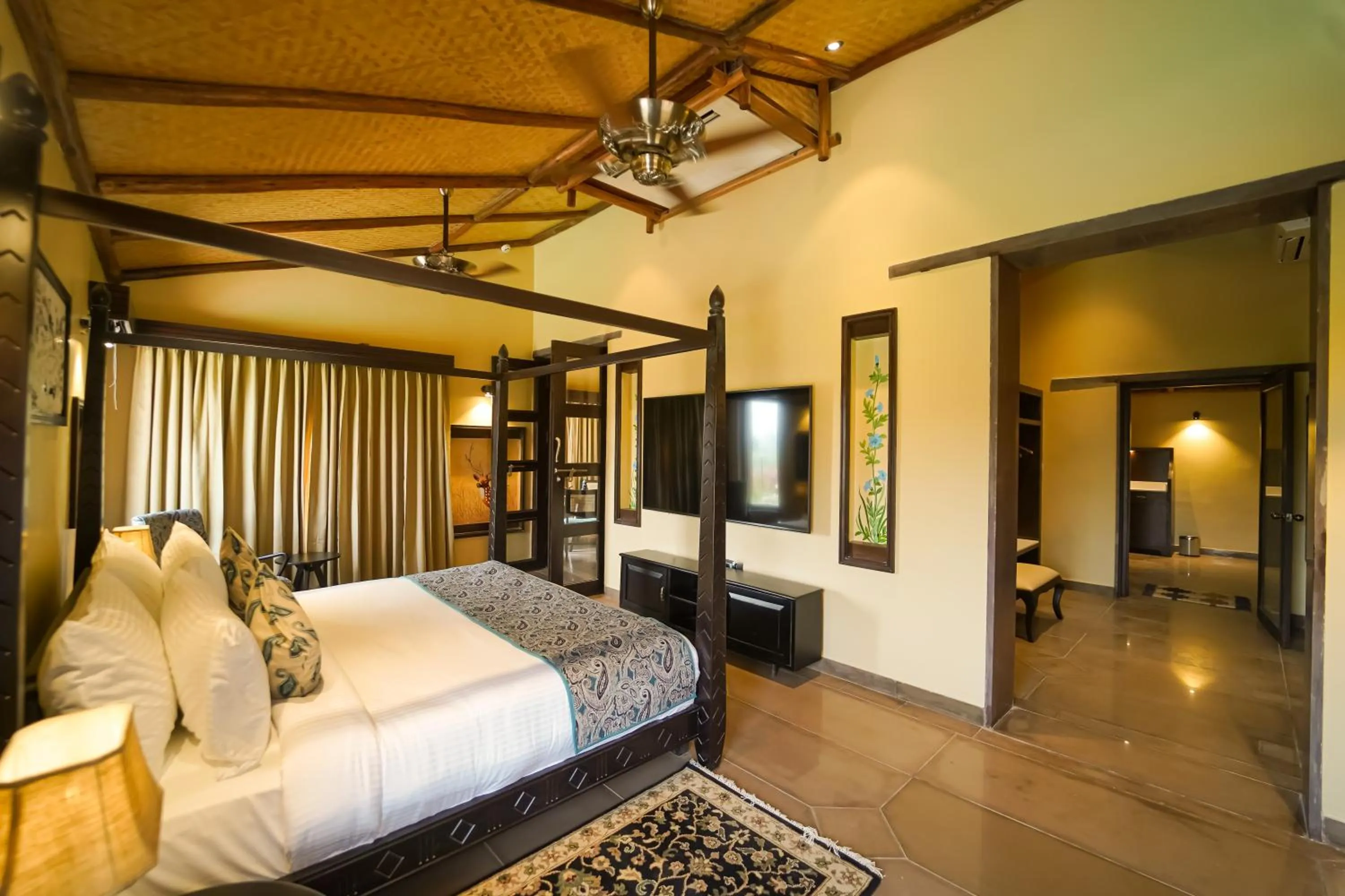 Bed in AamaGhati Wildlife Resort, Ranthambore