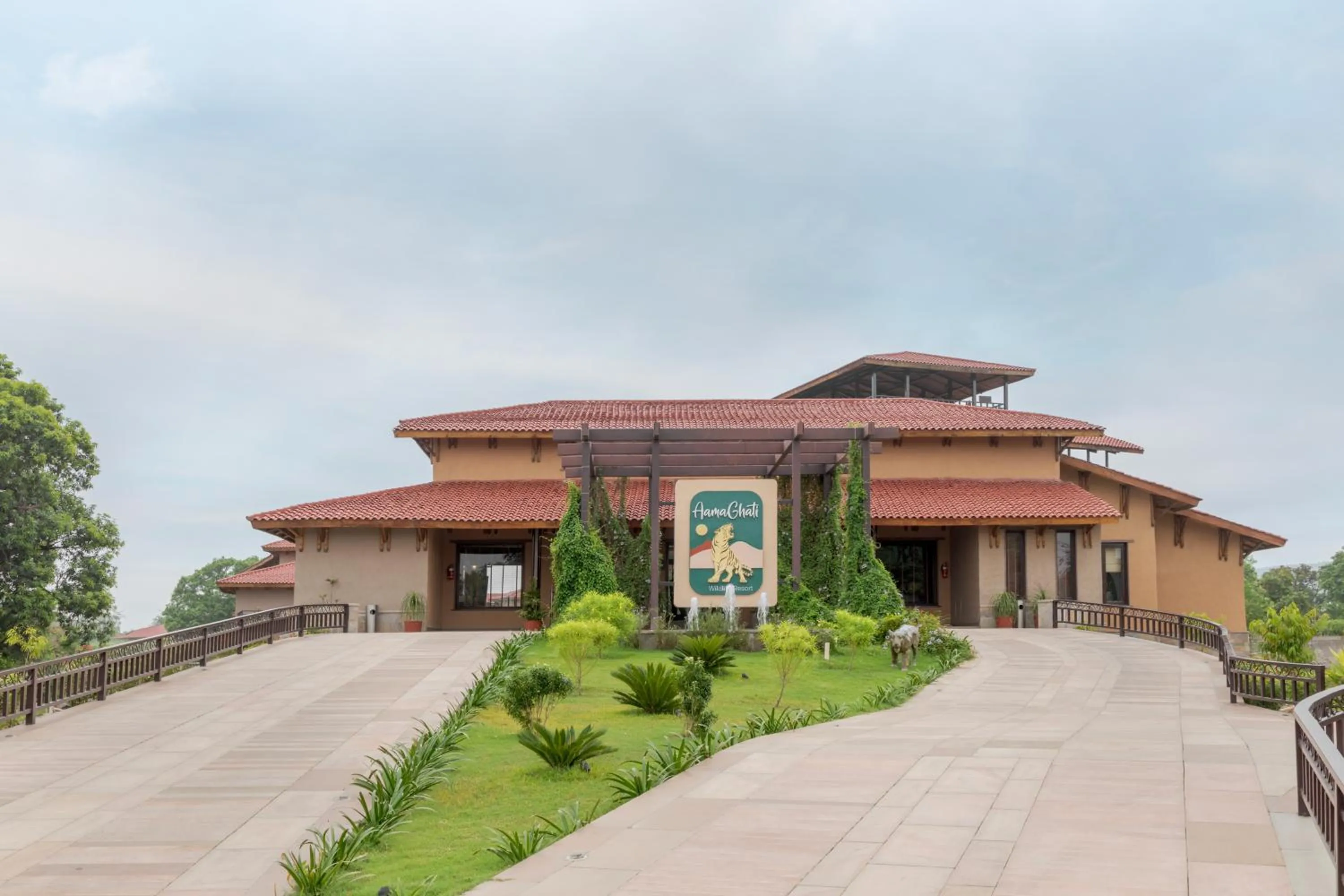 Facade/entrance in AamaGhati Wildlife Resort, Ranthambore