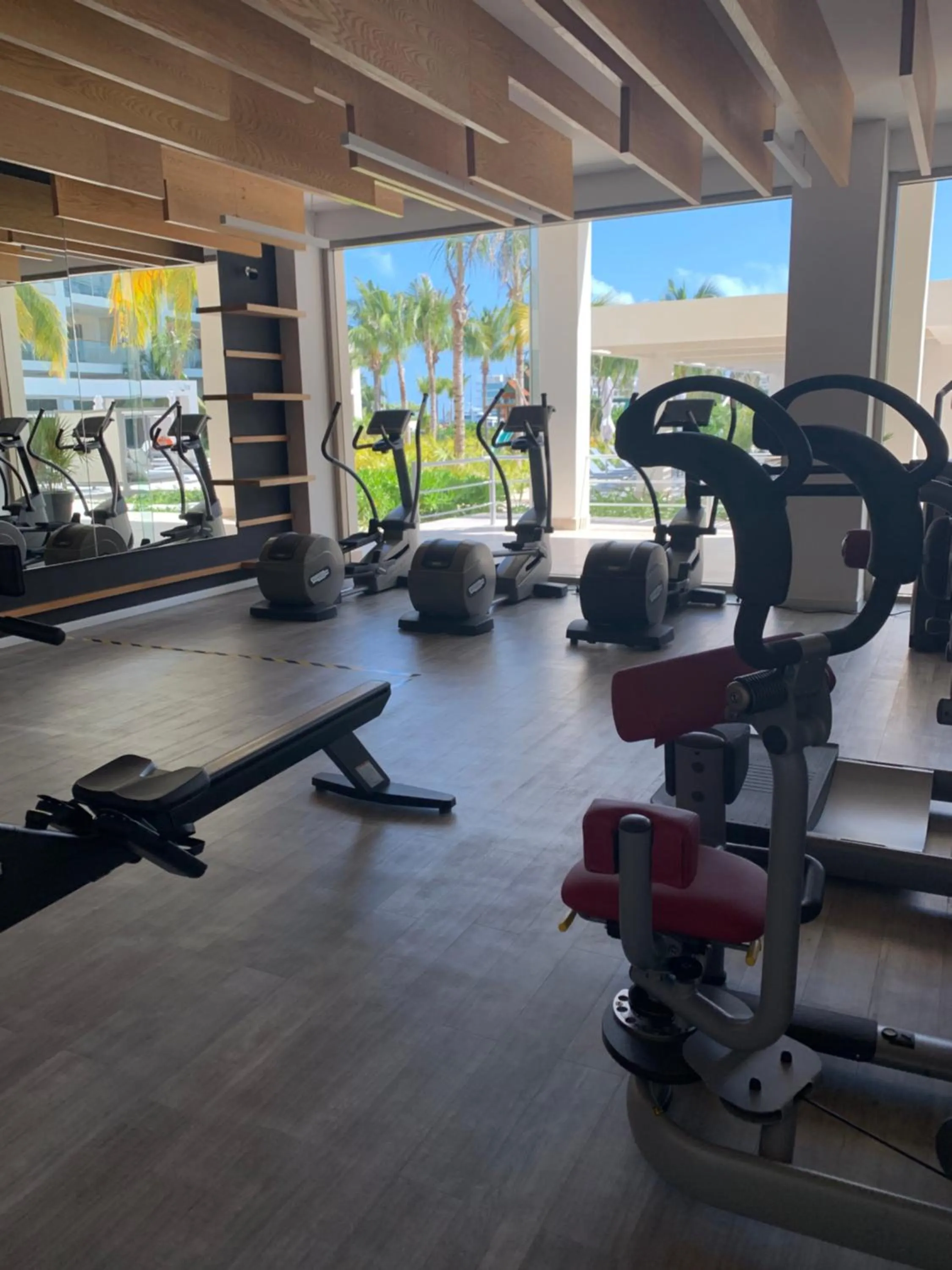 Fitness centre/facilities in La Amada condo with Marina View