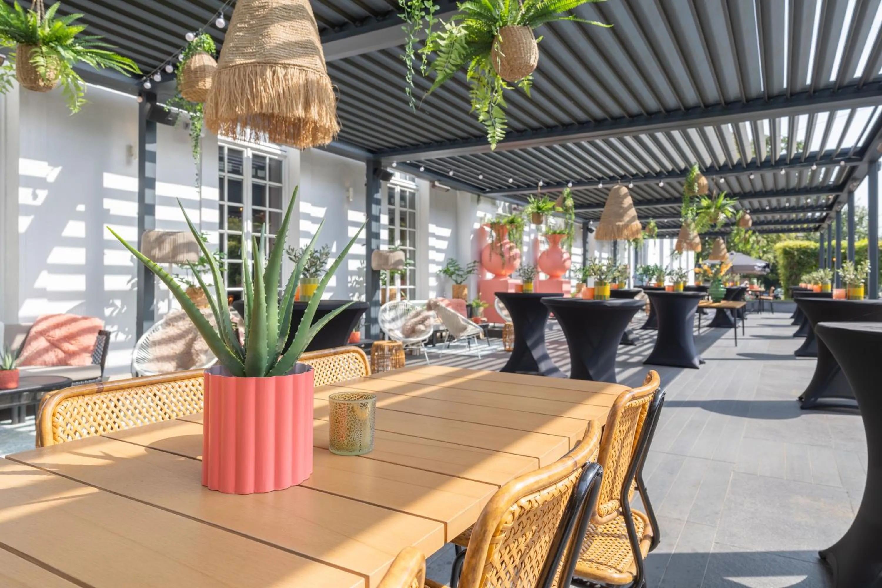 Restaurant/places to eat in Van Der Valk Hotel Brugge Oostkamp