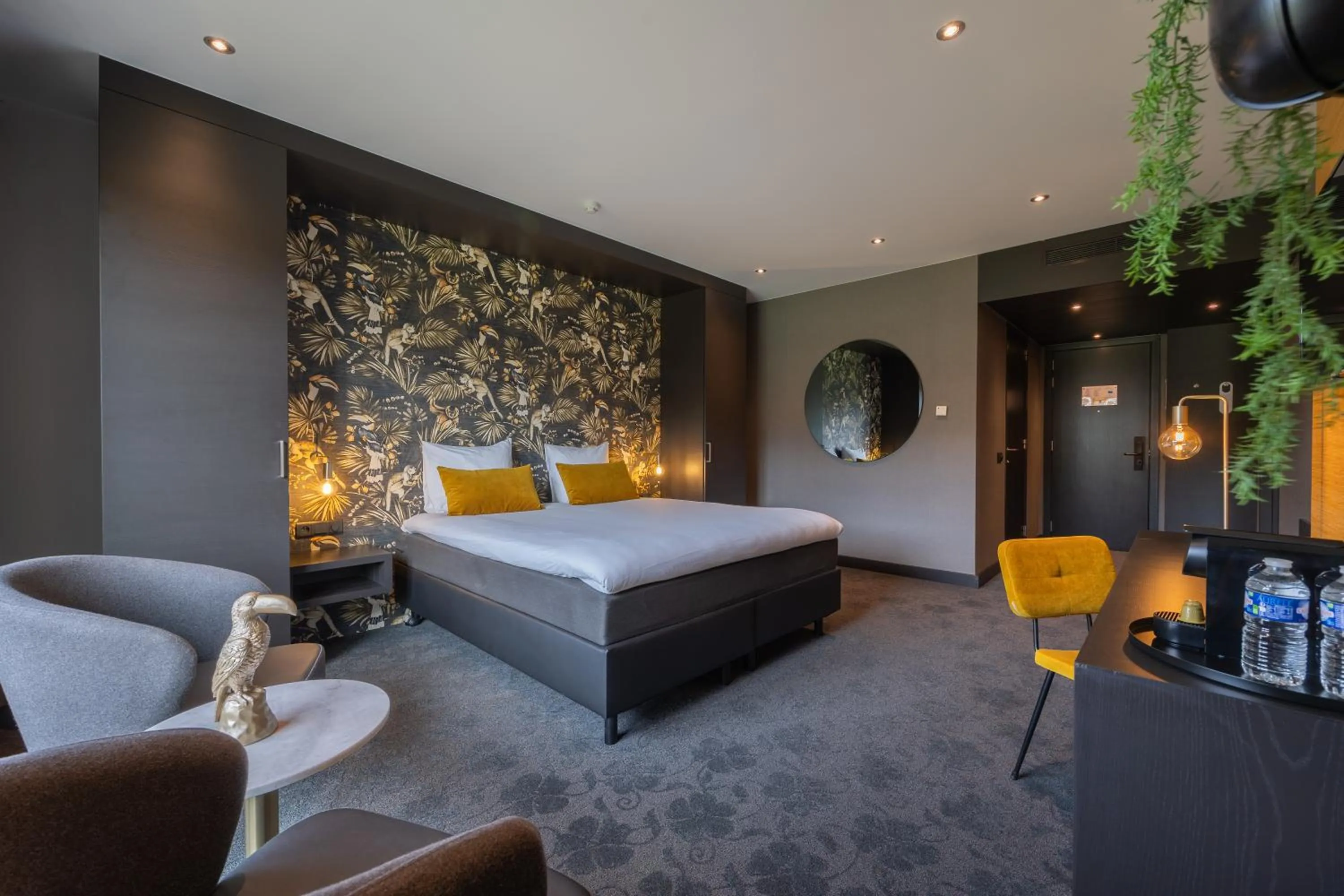 Photo of the whole room, Bed in Van Der Valk Hotel Brugge Oostkamp