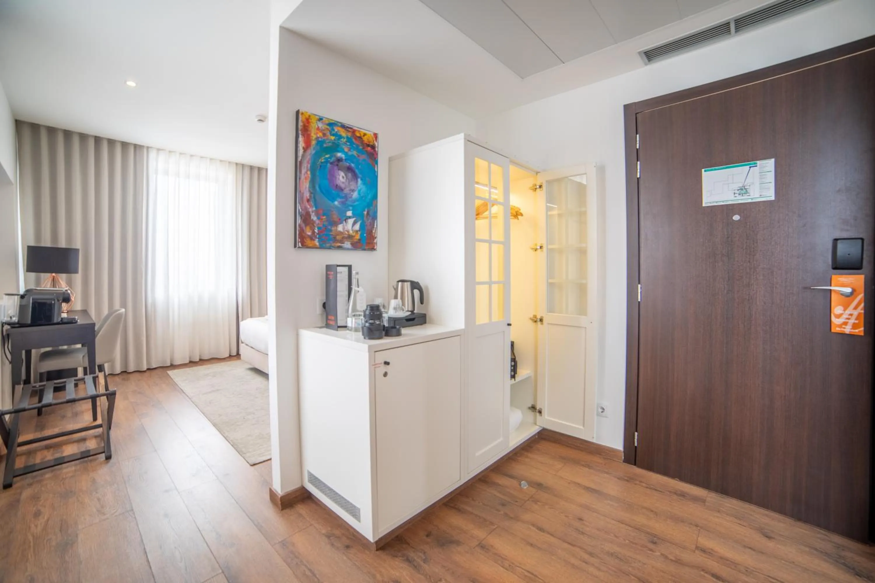 Bedroom in VIP Executive Picoas Hotel