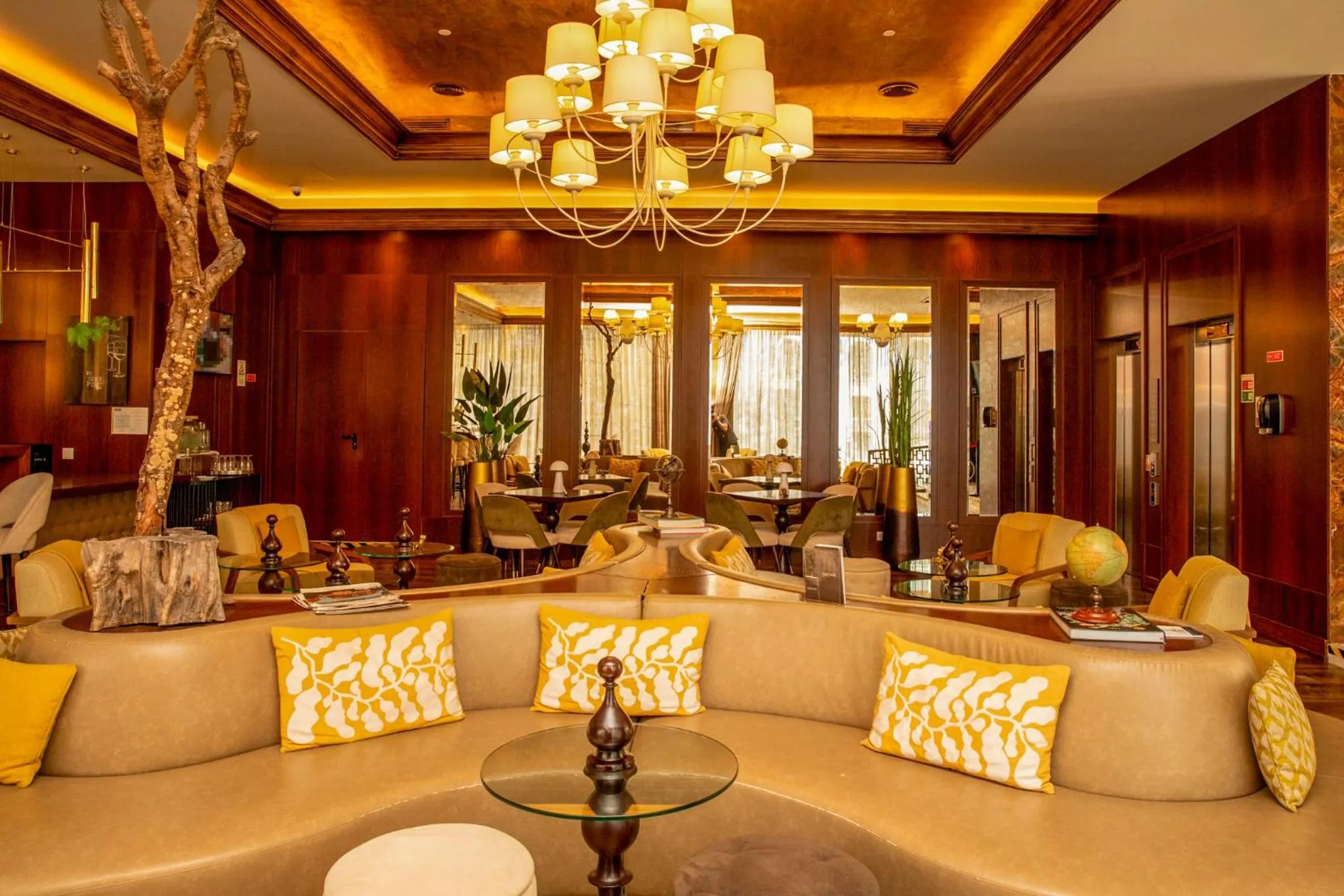 Lounge or bar in VIP Executive Picoas Hotel