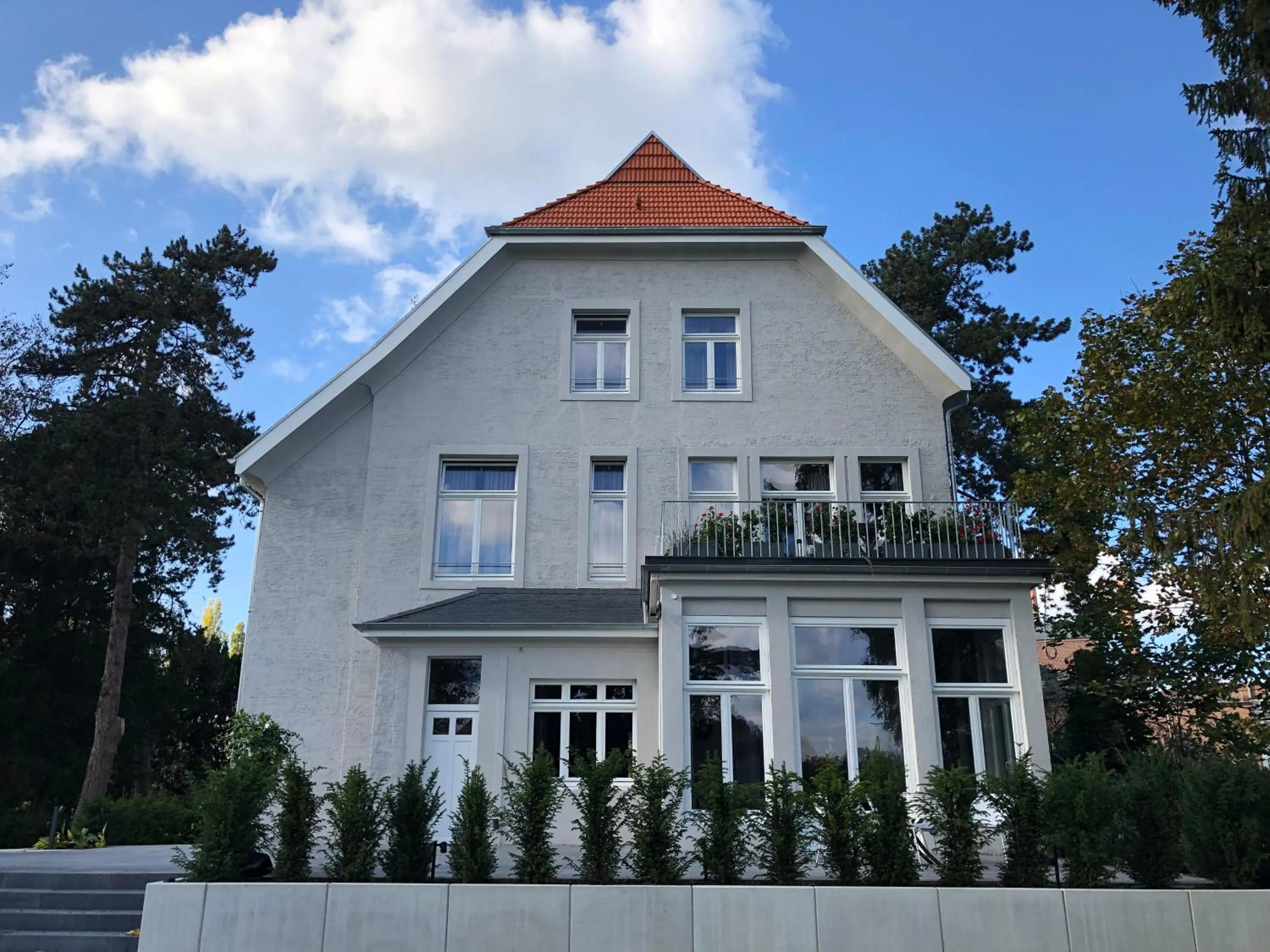 Property building in Villa Glanzstoff