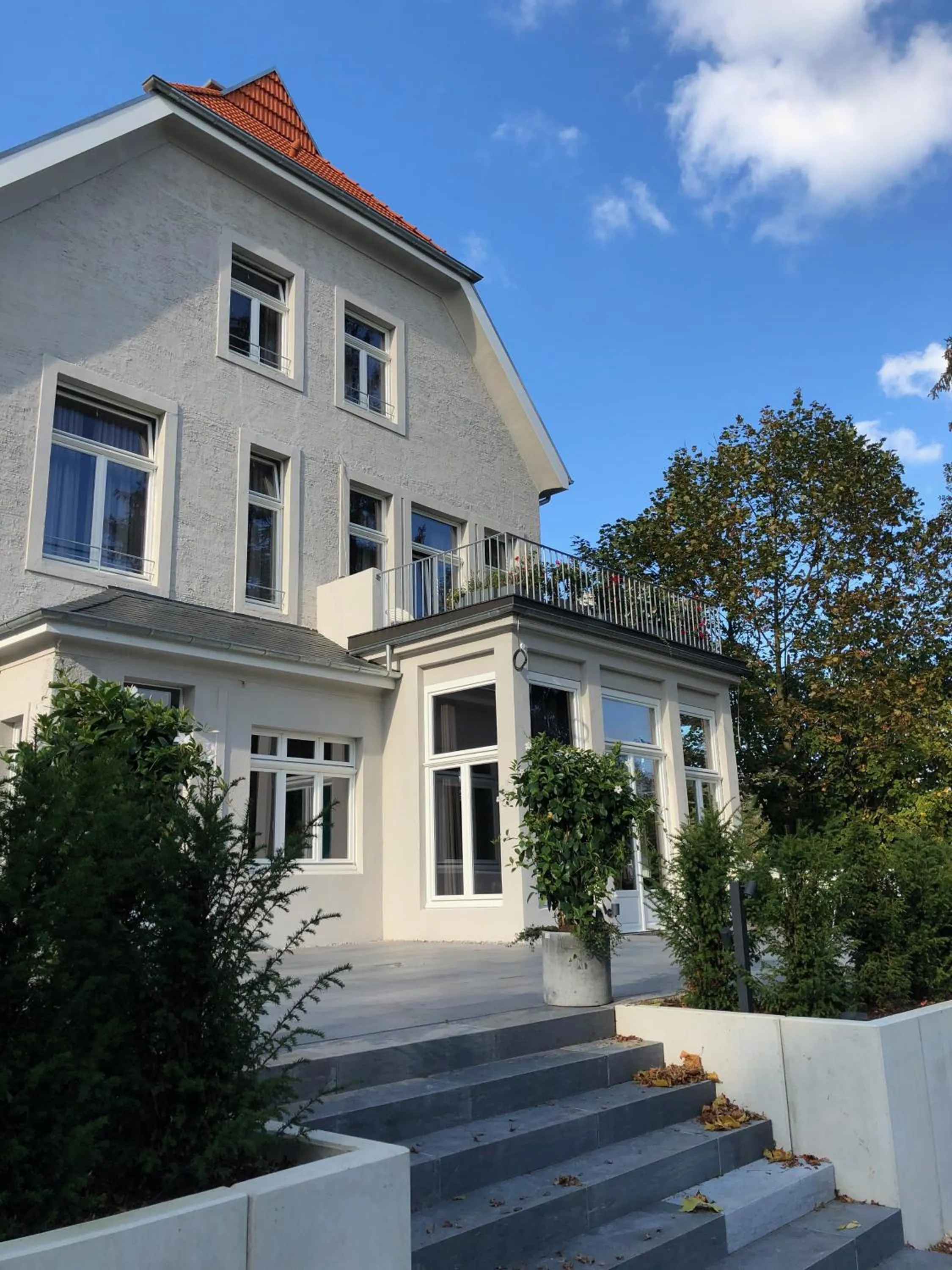 Property building in Villa Glanzstoff