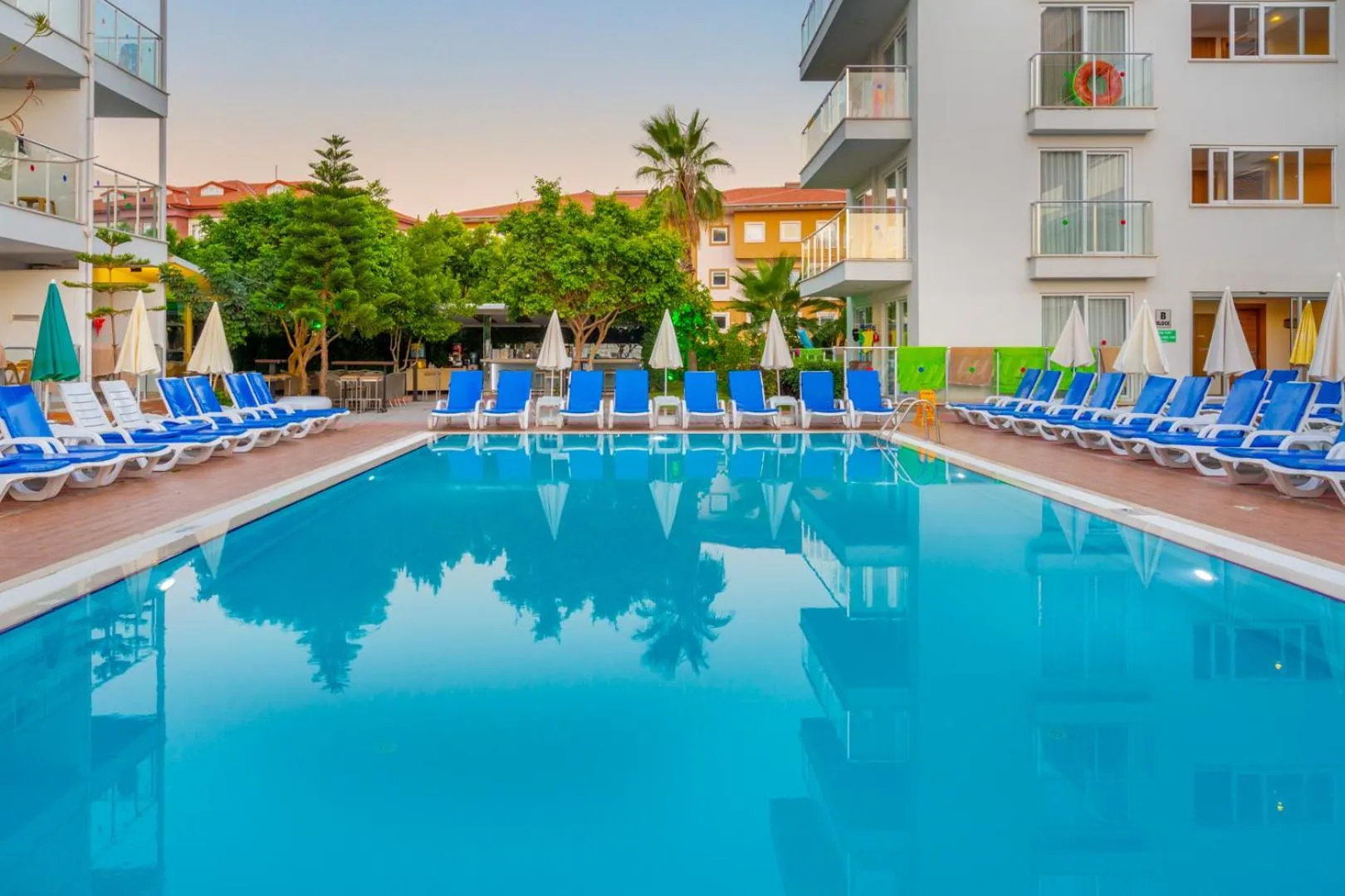 Pool view in Numa Konaktepe Hotel - All Inclusive