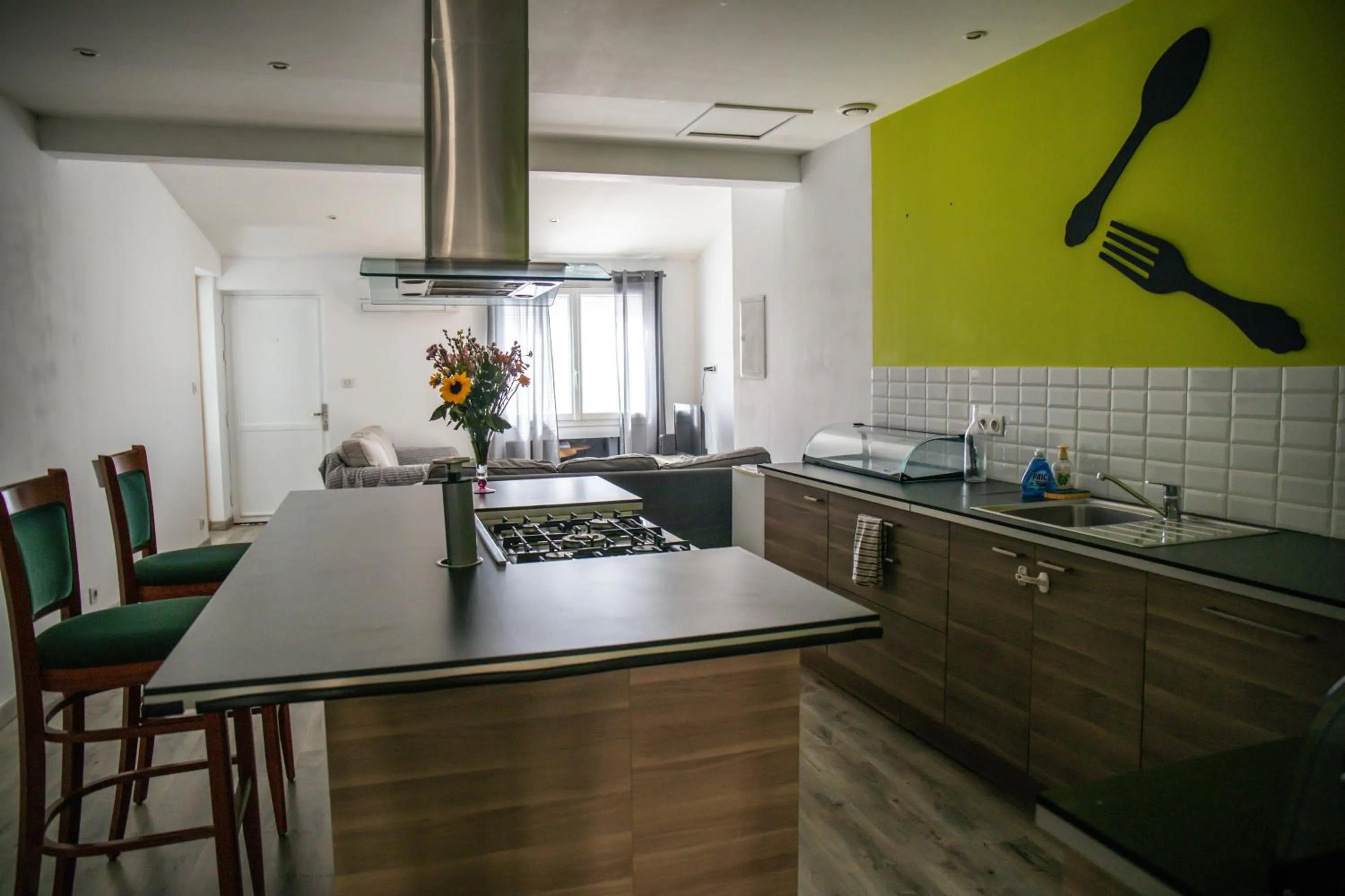 Kitchen or kitchenette in Auberge Sainte Marguerite