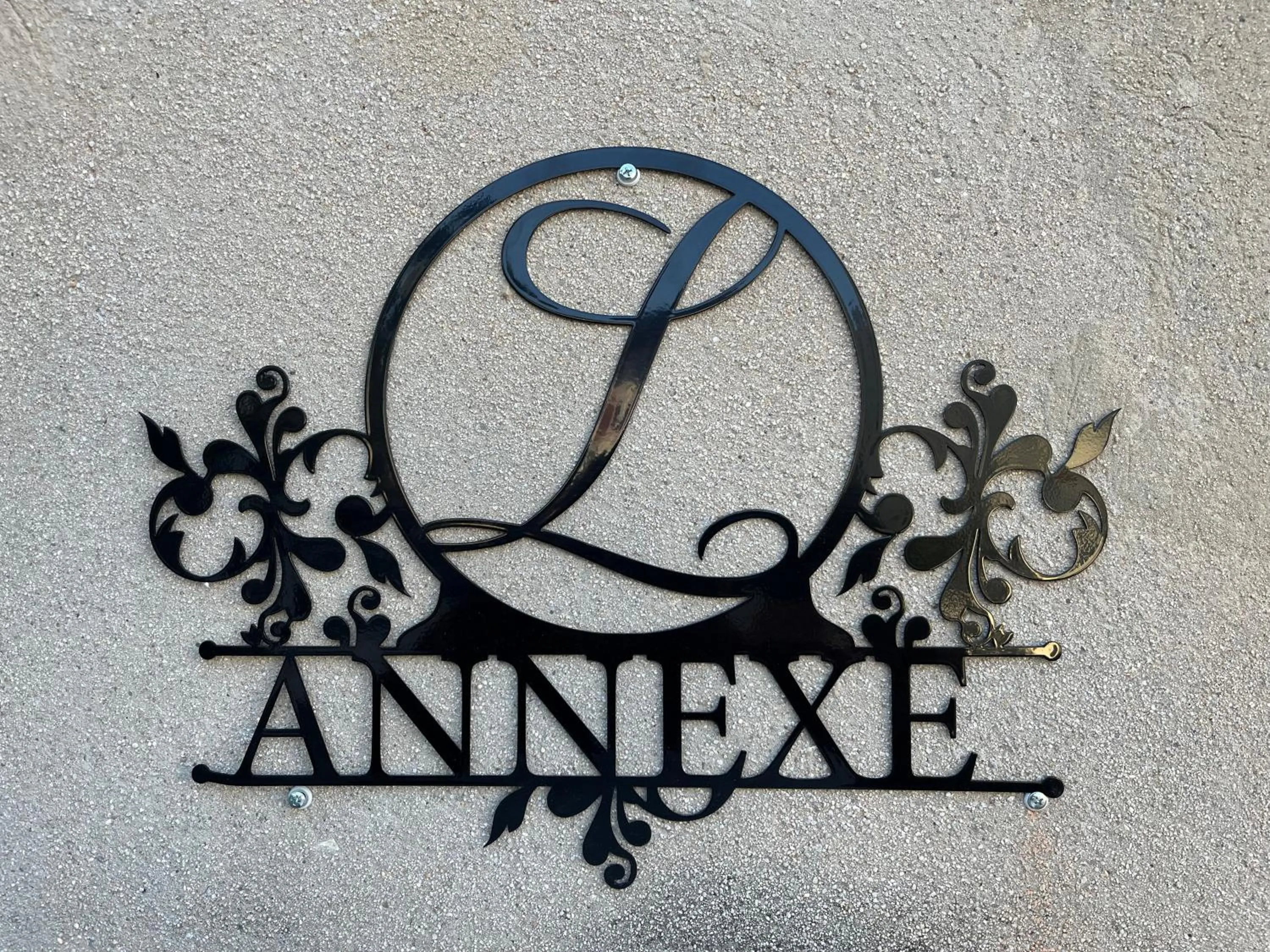 Logo/Certificate/Sign in Auberge Sainte Marguerite