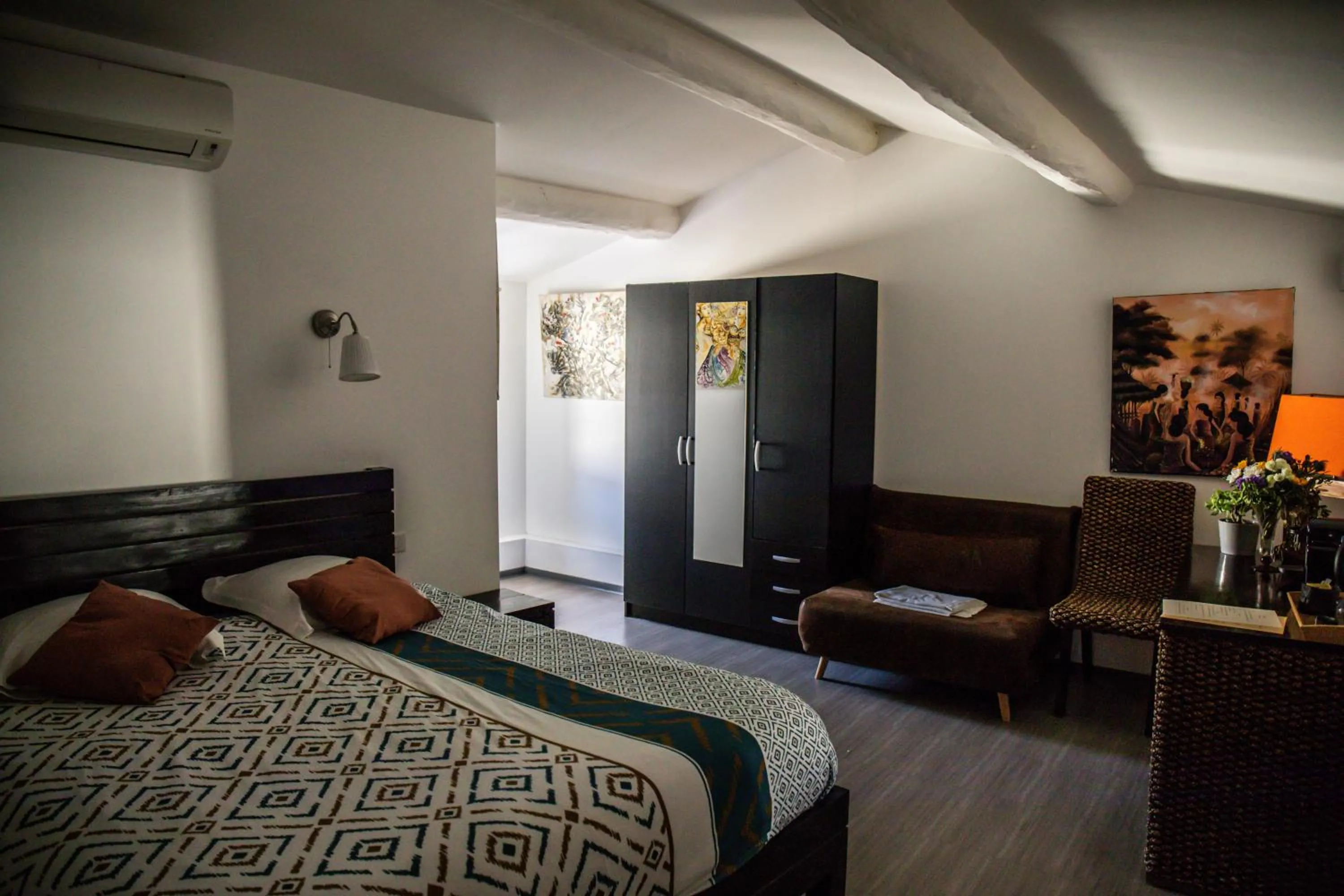 Bed in Auberge Sainte Marguerite