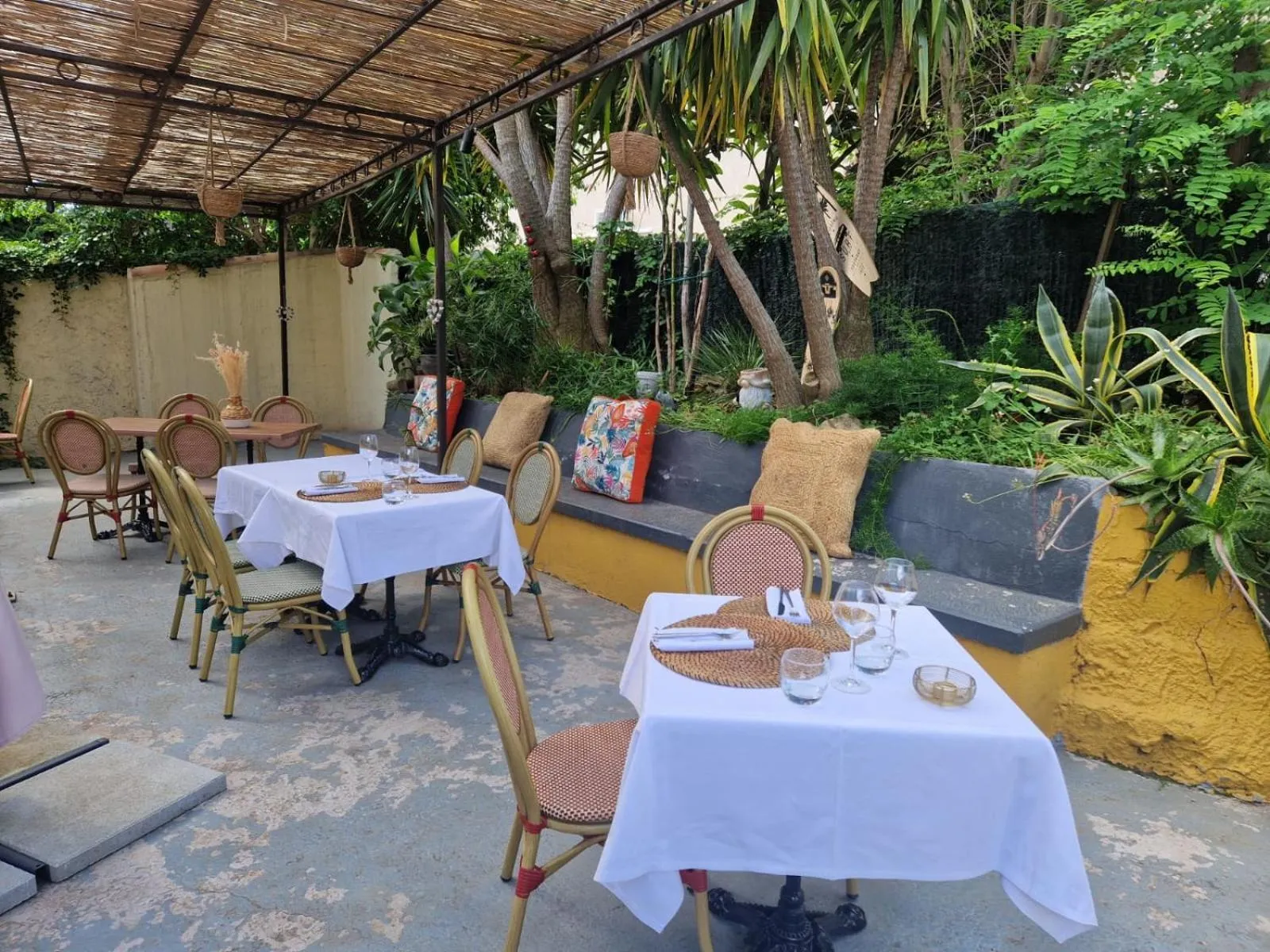 Patio in Auberge Sainte Marguerite