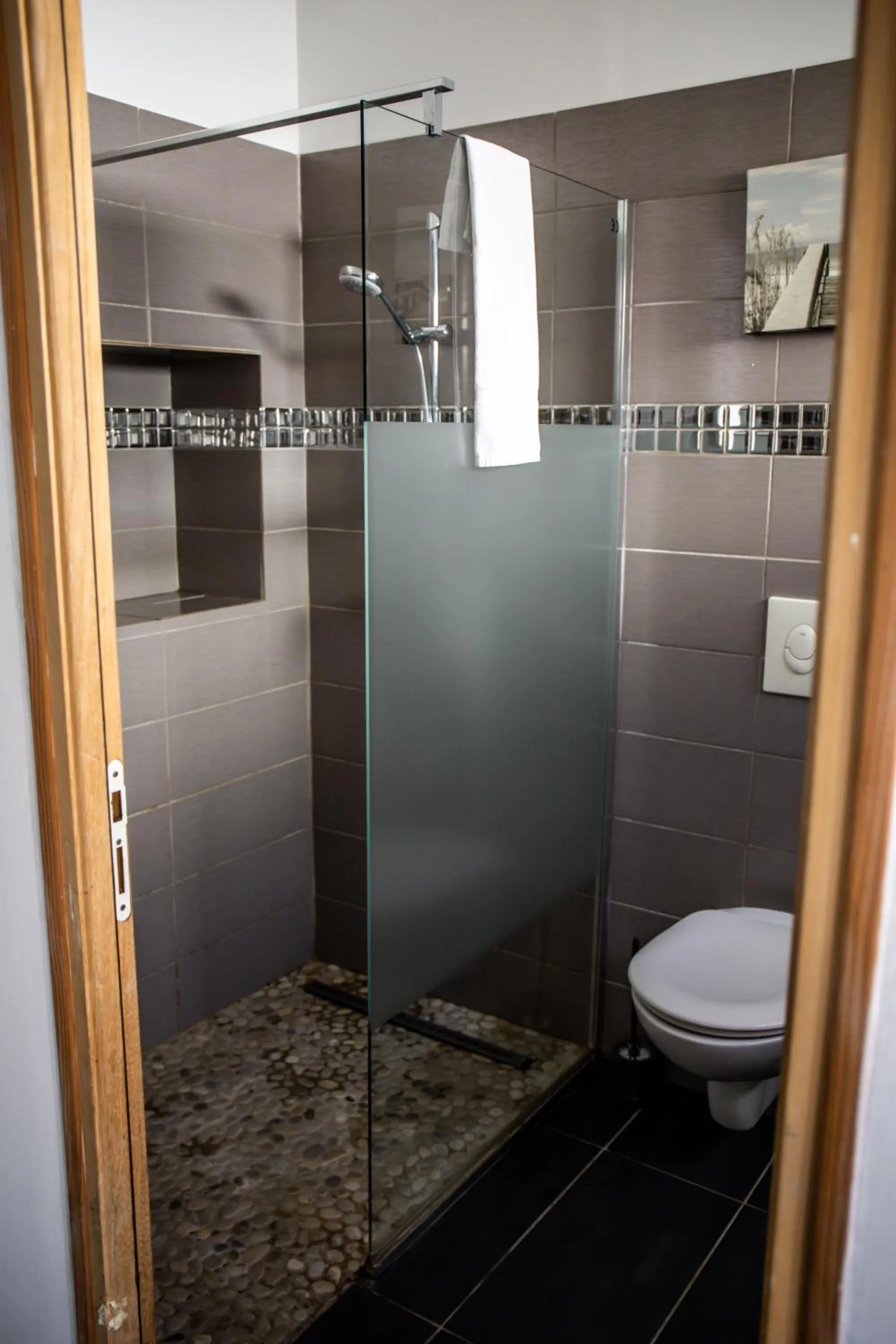 Shower in Auberge Sainte Marguerite