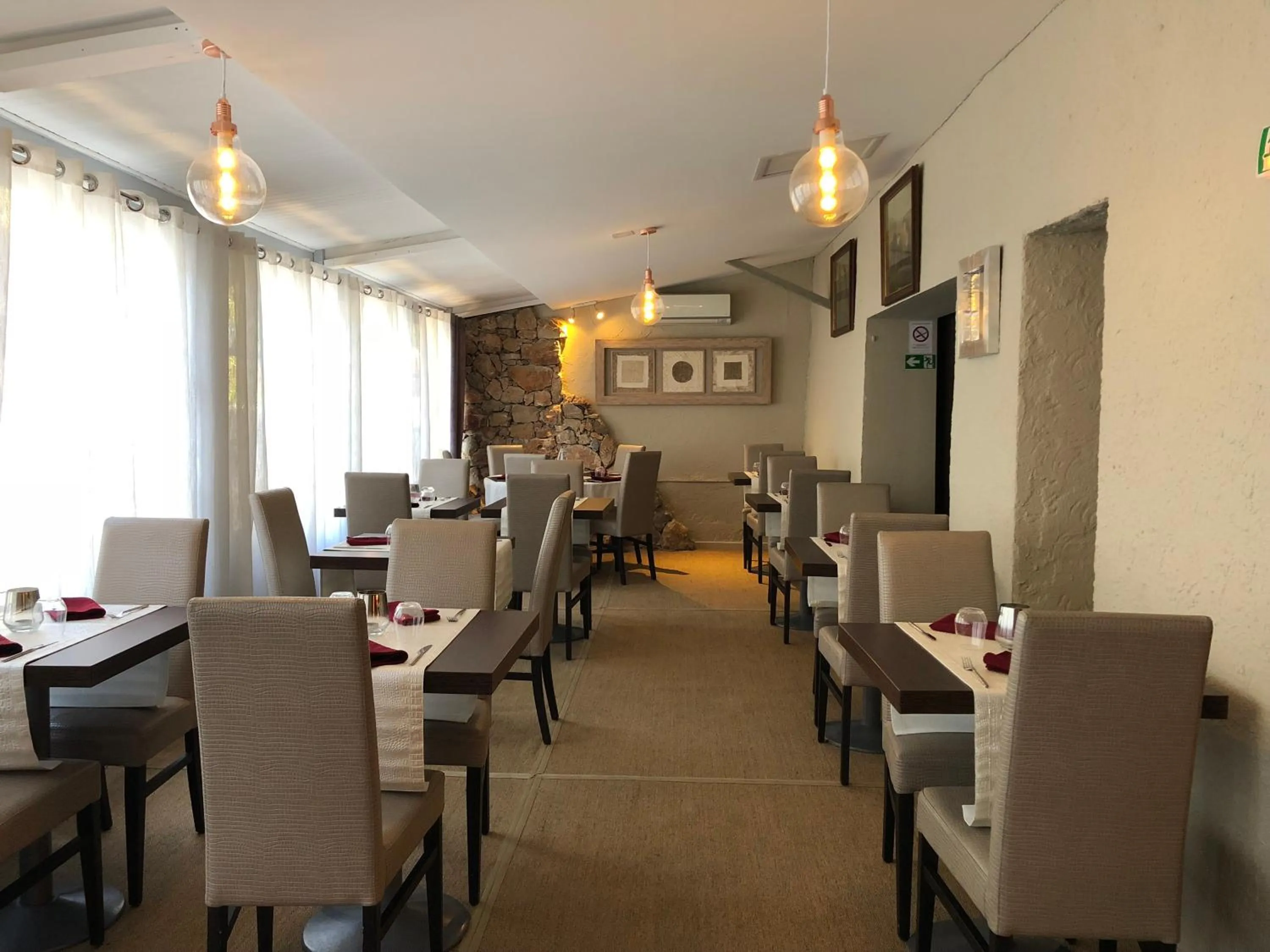 Restaurant/places to eat in Auberge Sainte Marguerite