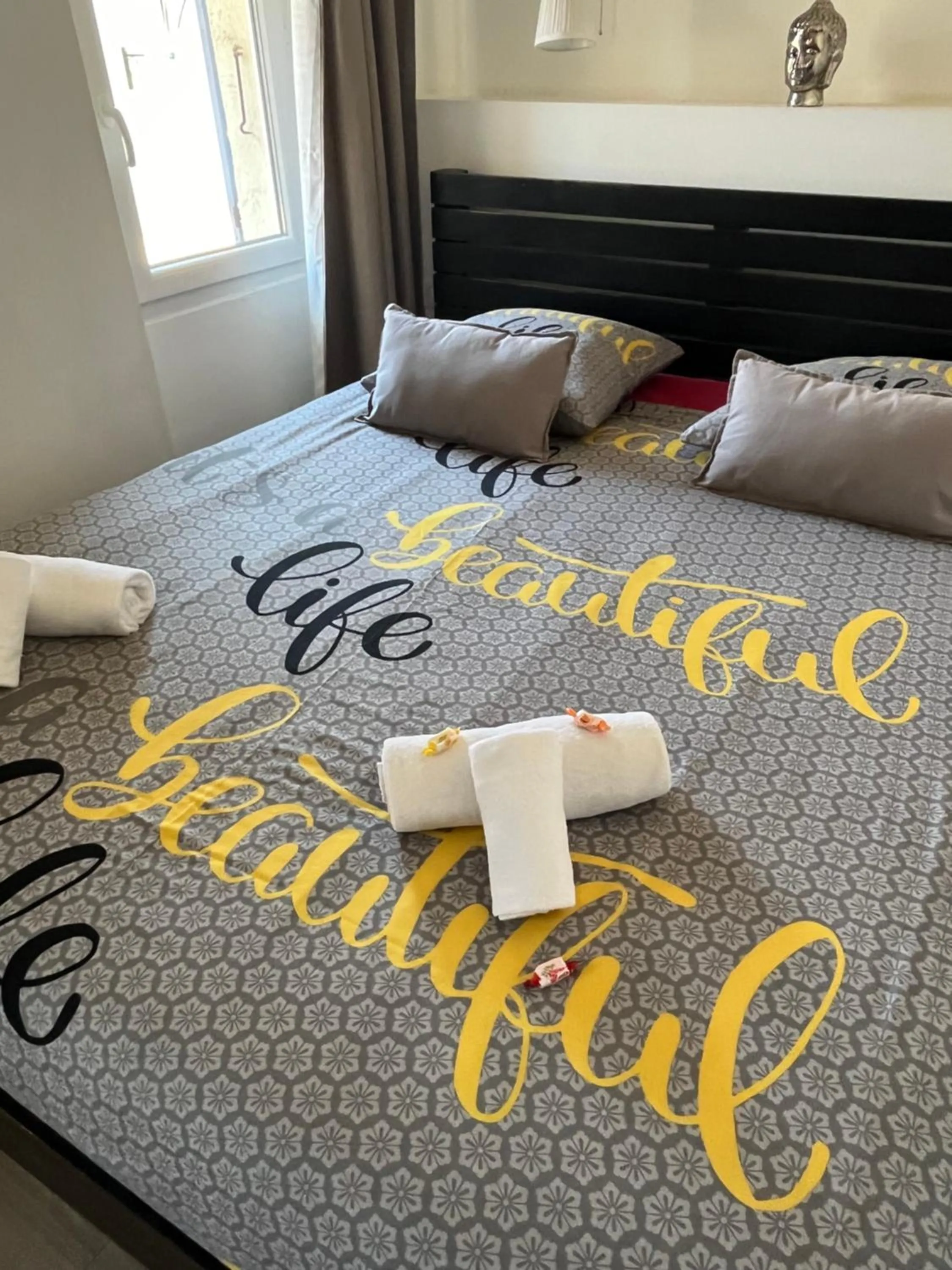 Bed in Auberge Sainte Marguerite