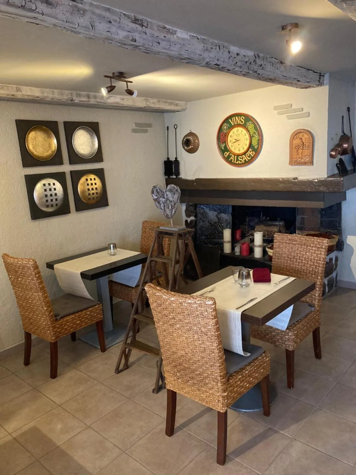 Restaurant/places to eat in Auberge Sainte Marguerite