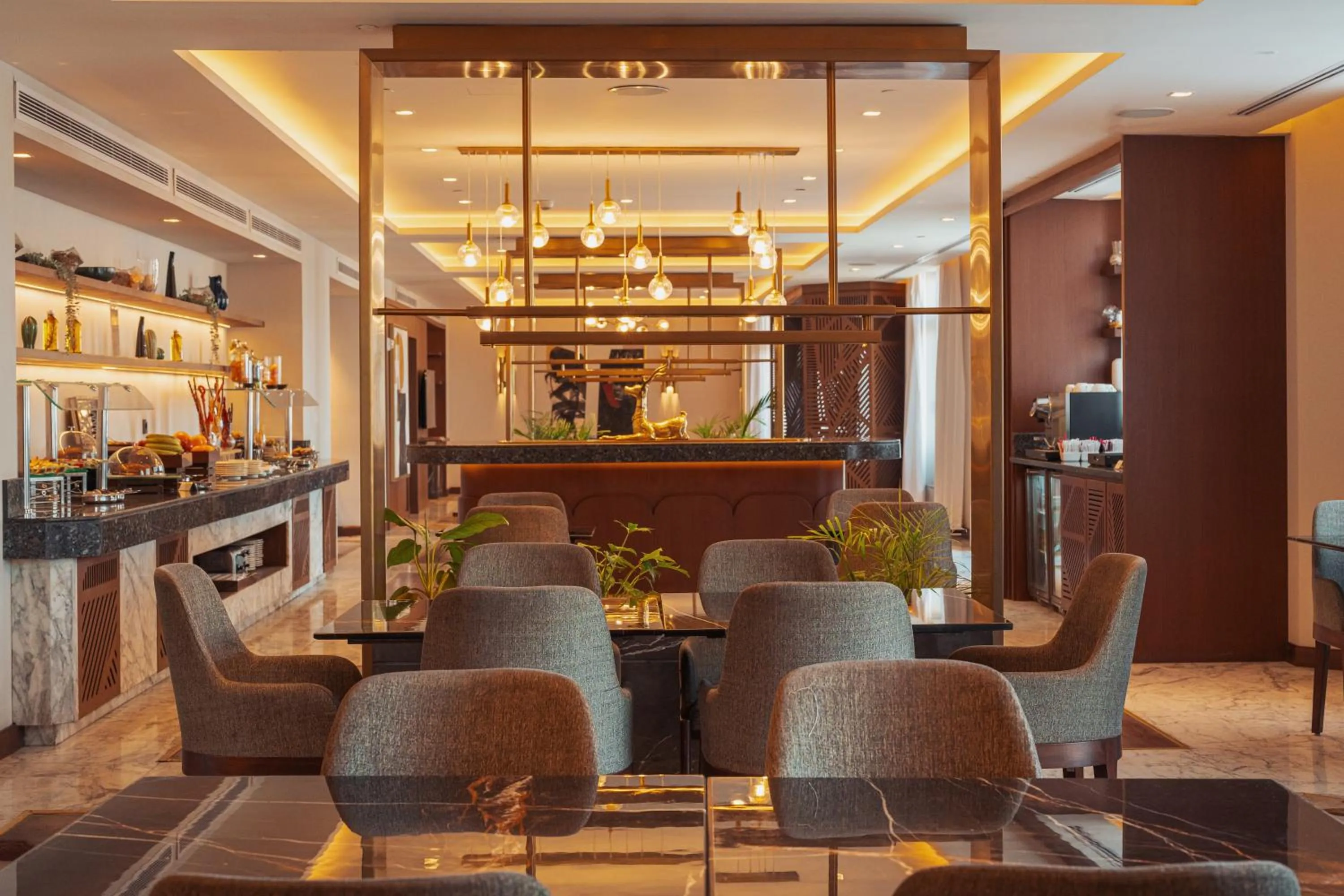 Restaurant/places to eat in Conrad Cairo Hotel & Casino