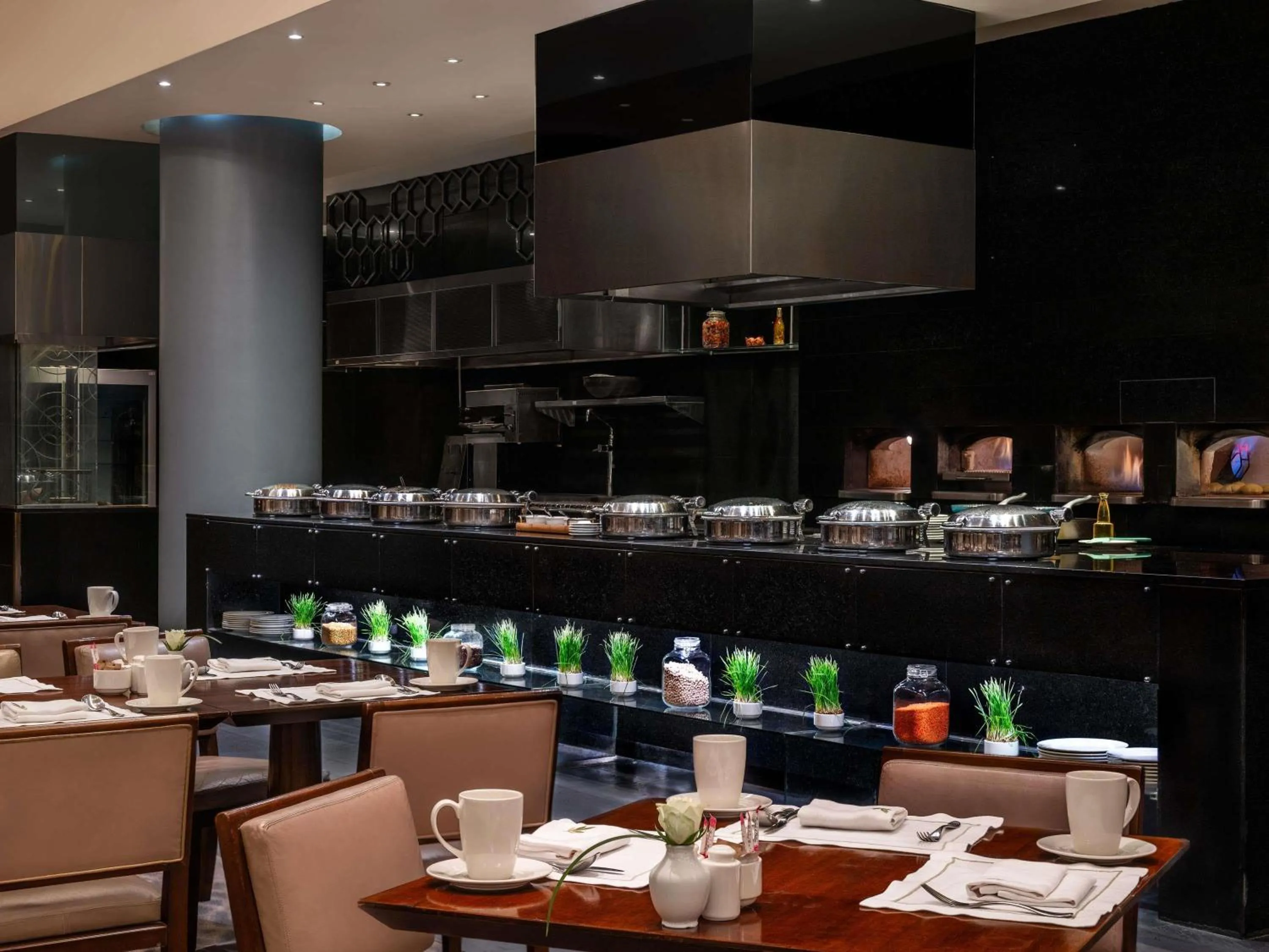 Restaurant/places to eat in Sofitel Cairo Downtown Nile