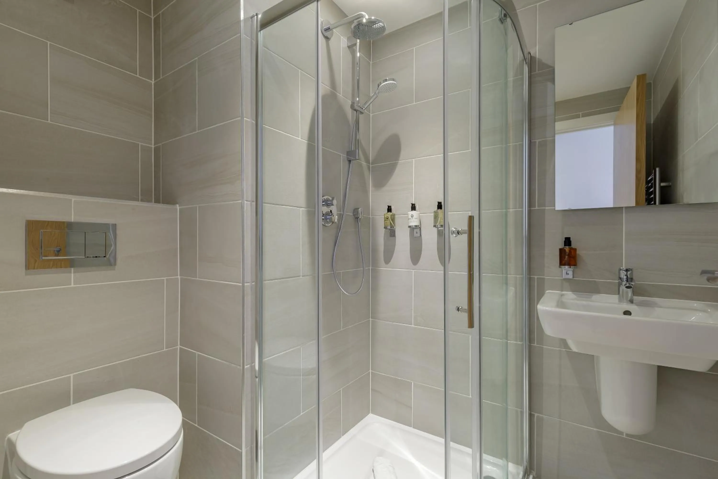 Destiny Scotland - Royal Mile Residence