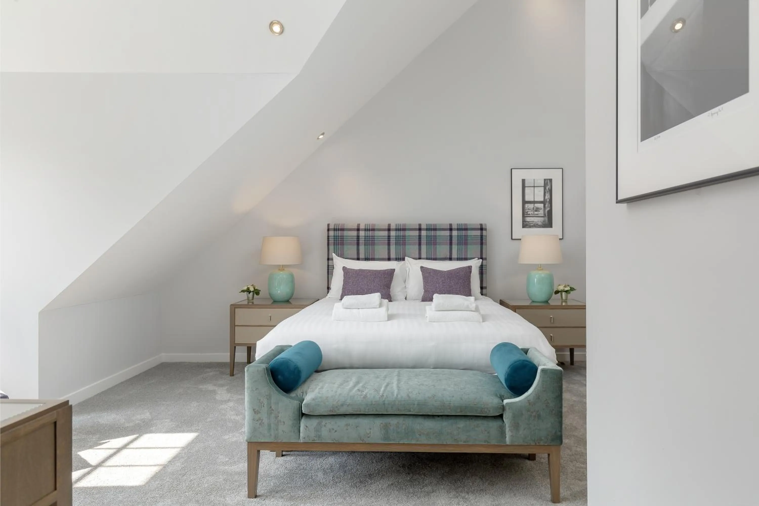 Bed in Destiny Scotland - Royal Mile Residence