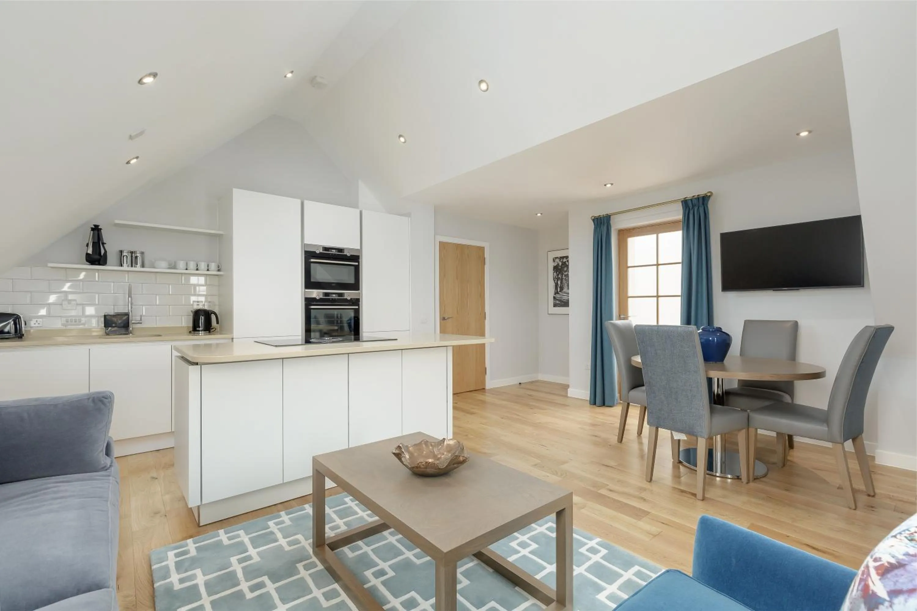 Destiny Scotland - Royal Mile Residence