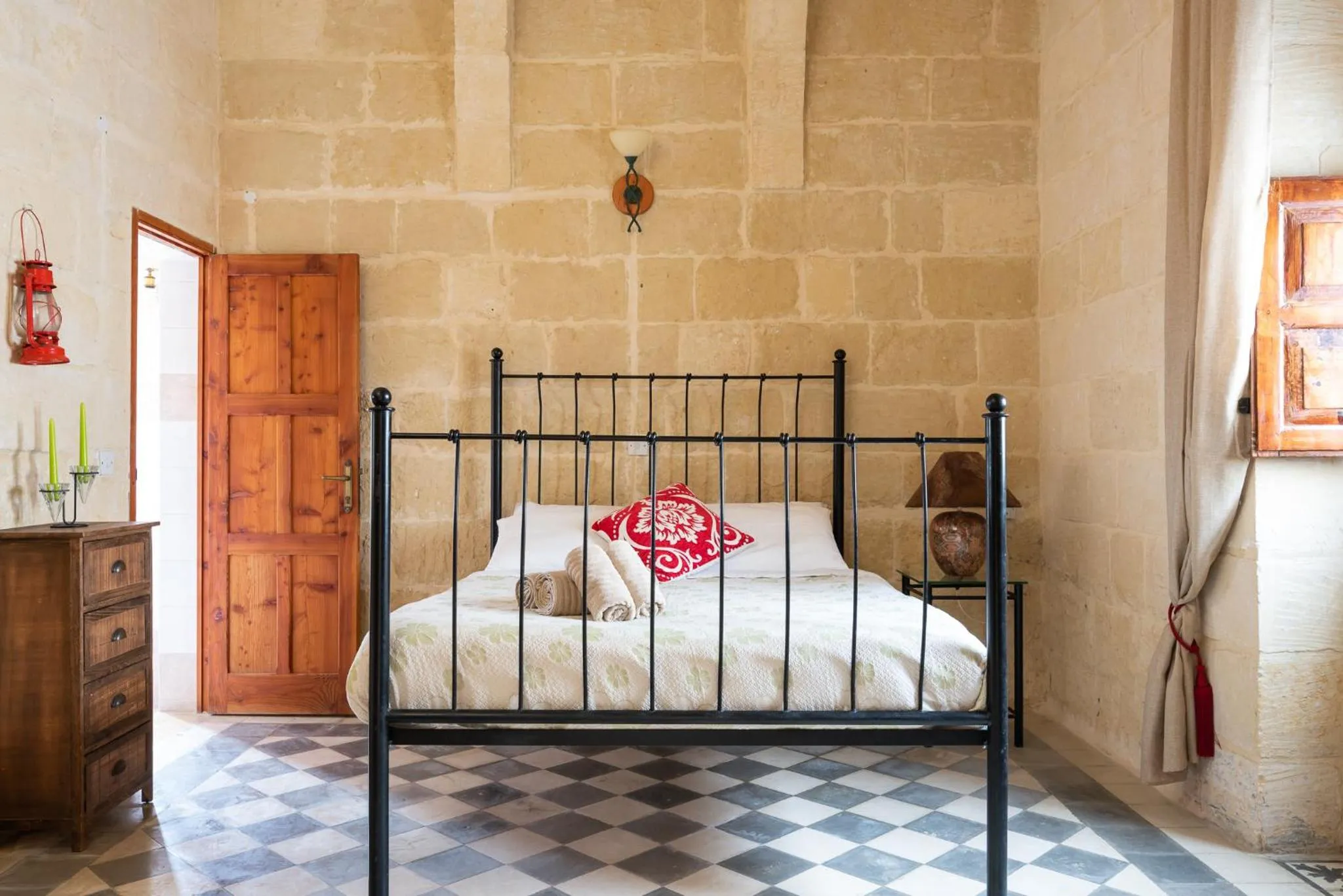 Bed in Mood Farmhouse B&B