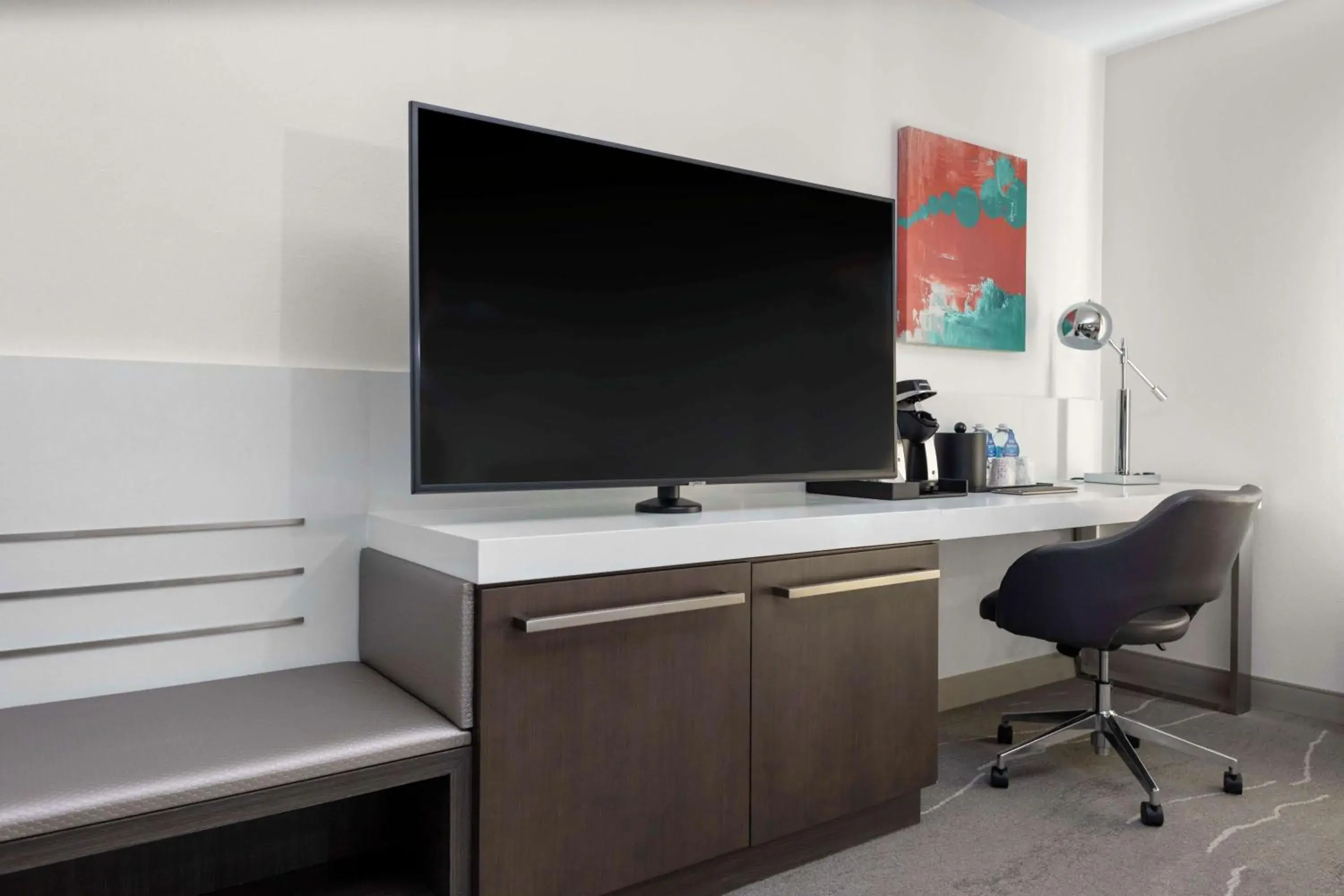 King Room with Mountain View in Hilton Garden Inn Denver/Thornton King Room with Mountain View in Hilton Garden Inn Denver/Thornton