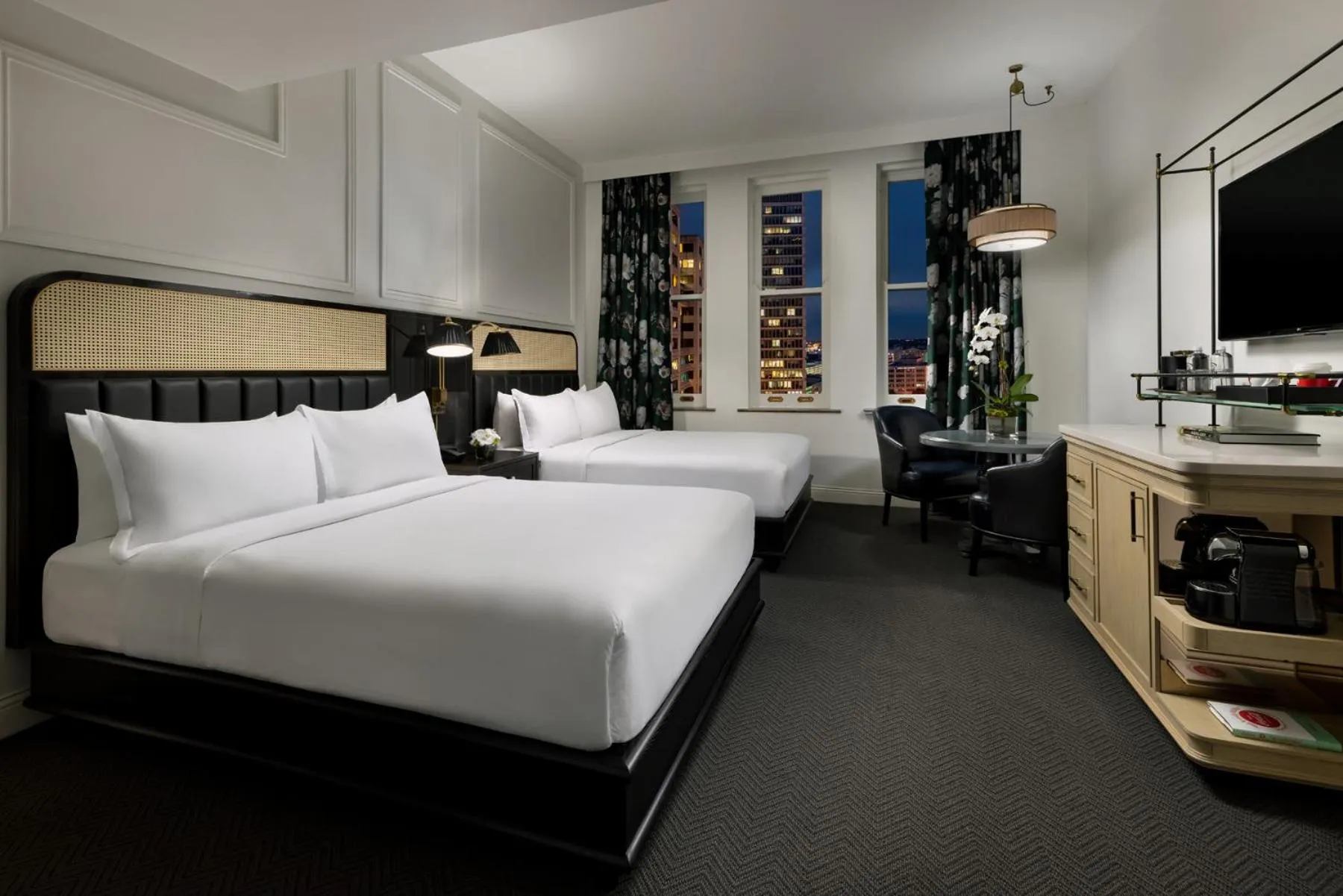 Bed in The Candler Hotel Atlanta, Curio Collection by Hilton