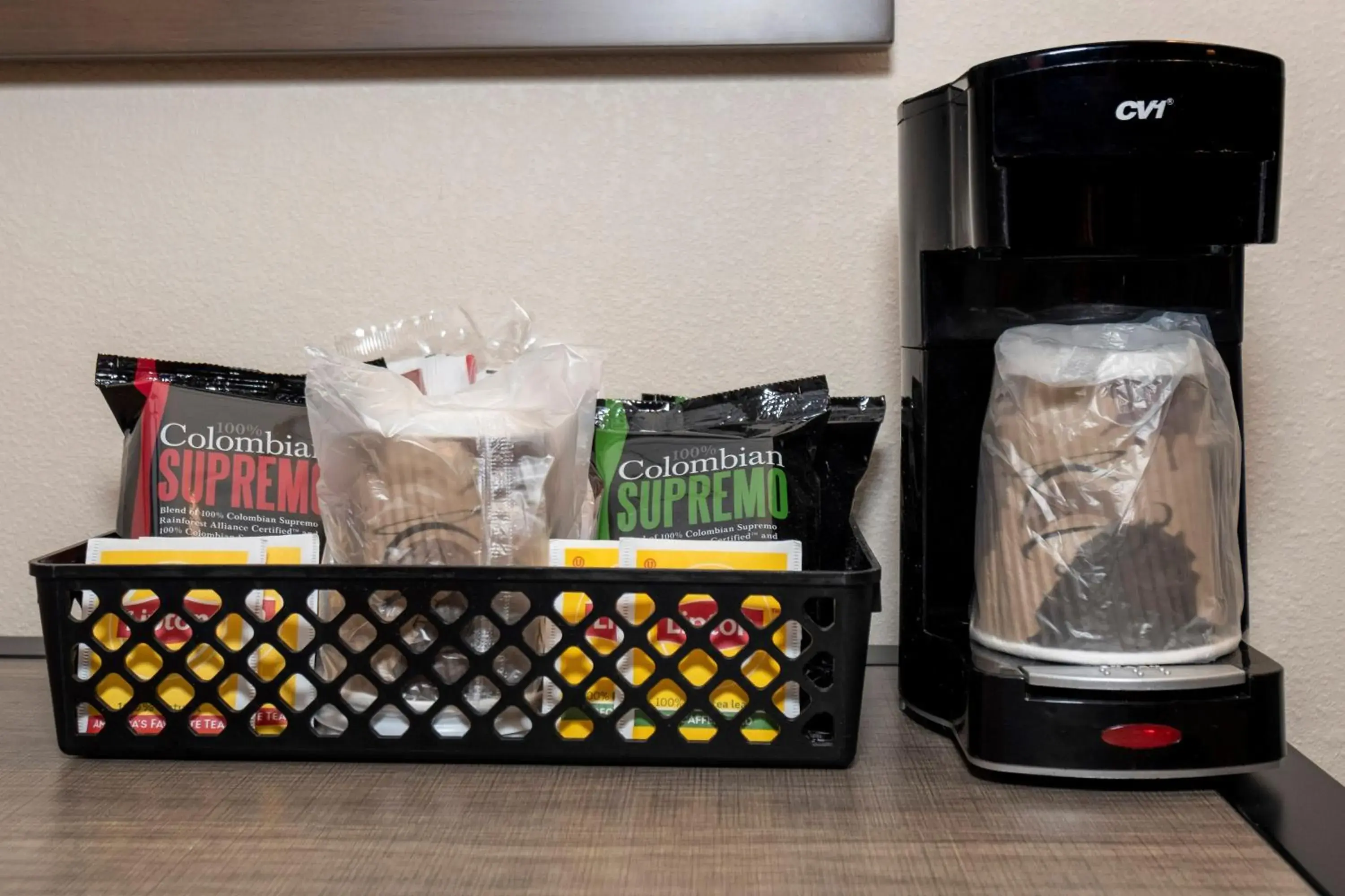 Deluxe Room with One Double Bed Disability Access Smoke Free in Red Roof Inn Clifton Park Deluxe Room with One Double Bed Disability Access Smoke Free in Red Roof Inn Clifton Park