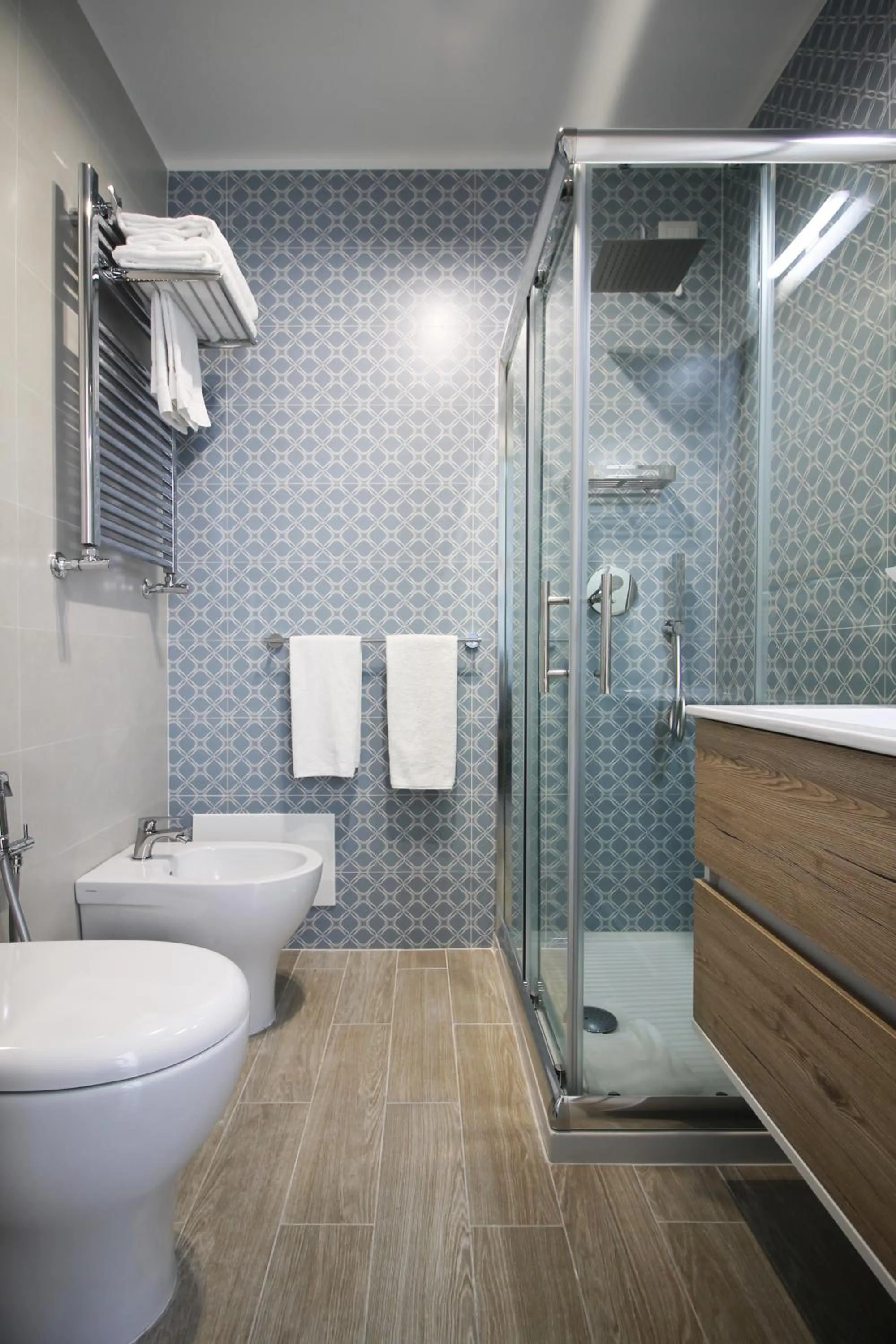 Shower in City View Naples