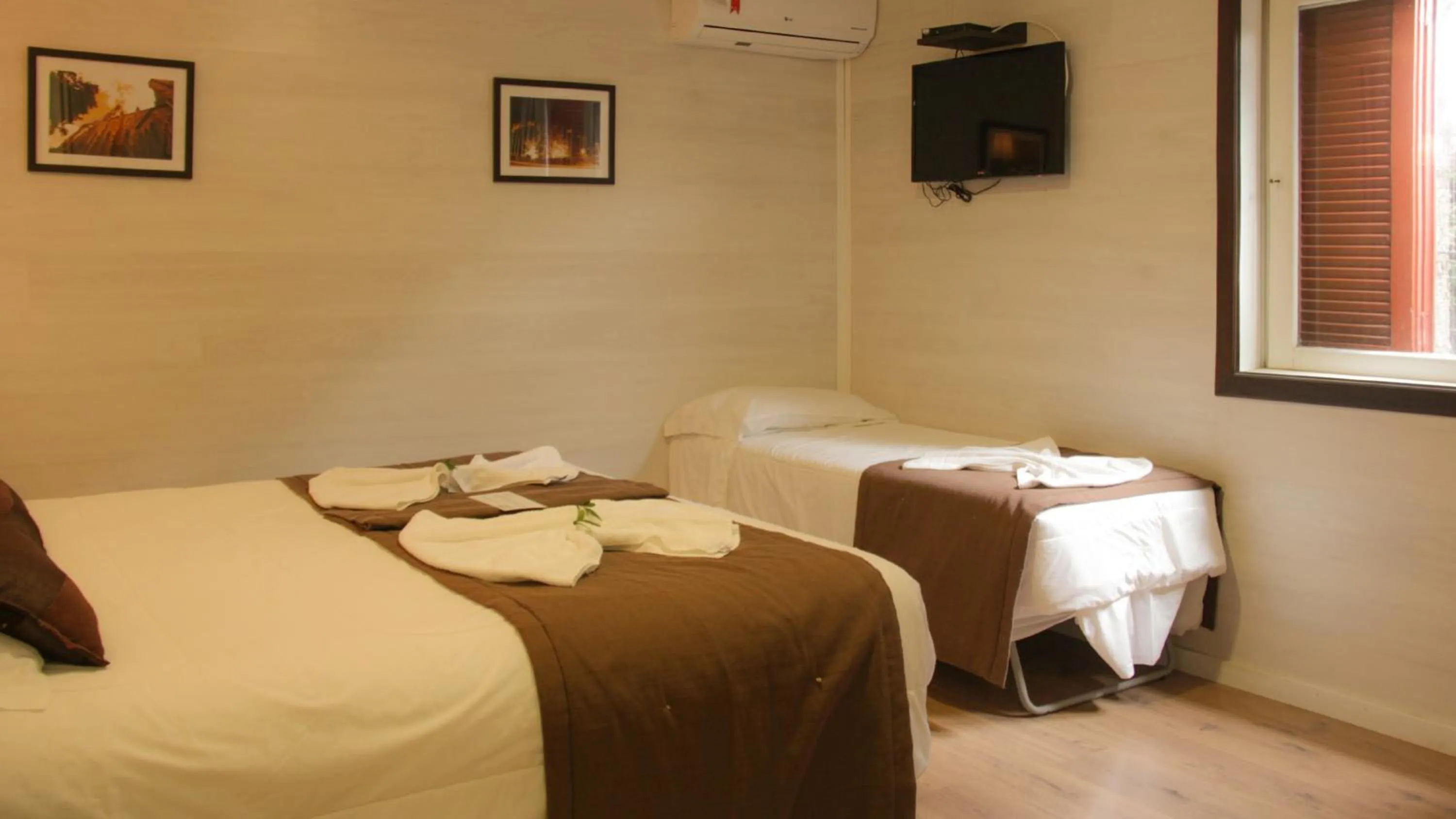 Bedroom, Bed in Pousada Jasmim