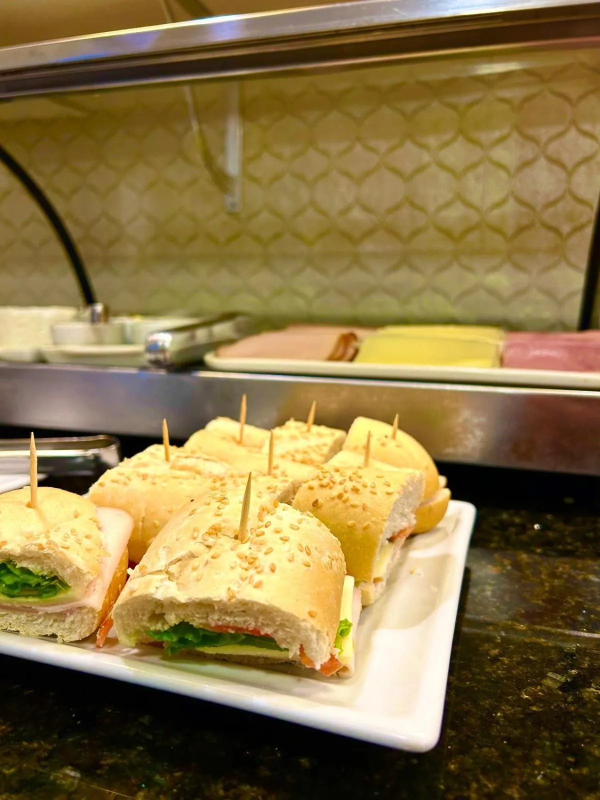 Buffet breakfast in Pousada Jasmim