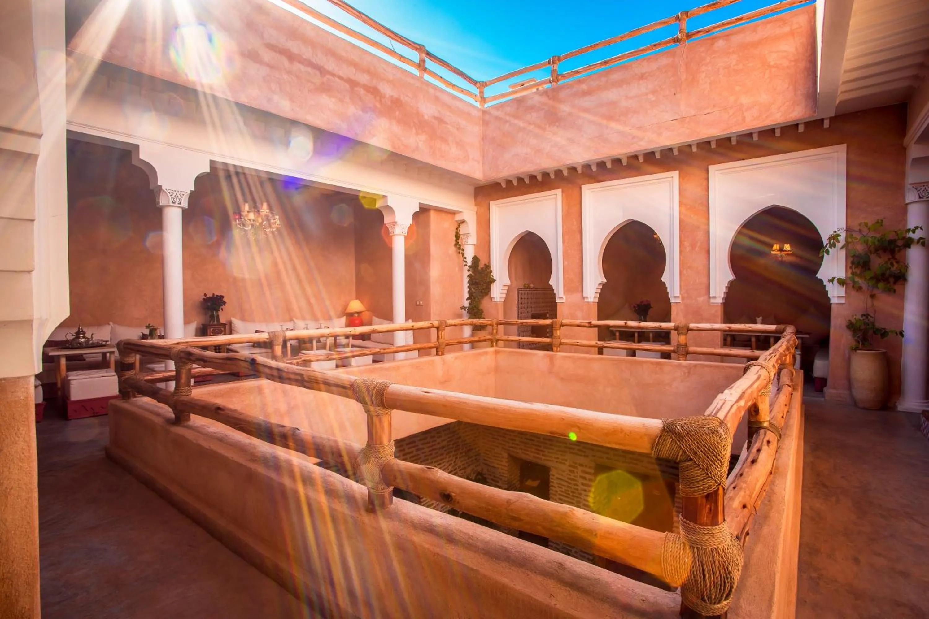 Restaurant/places to eat in Riad Chamali