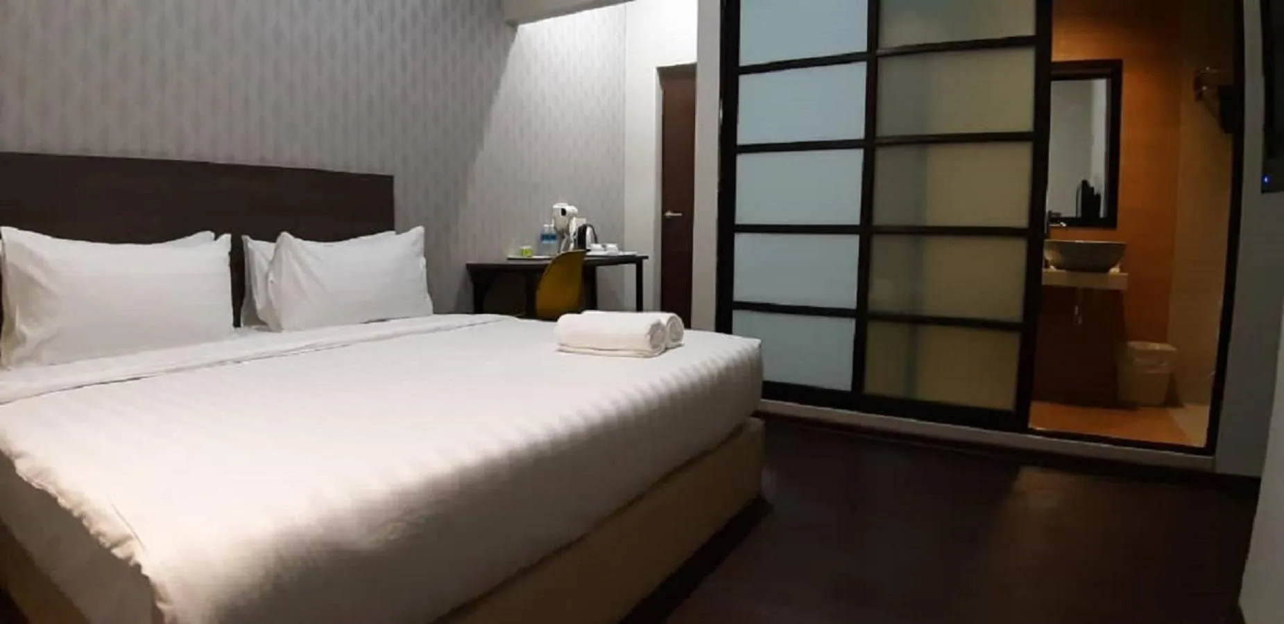 Bed in MIICO Hotel @ Mount Austin