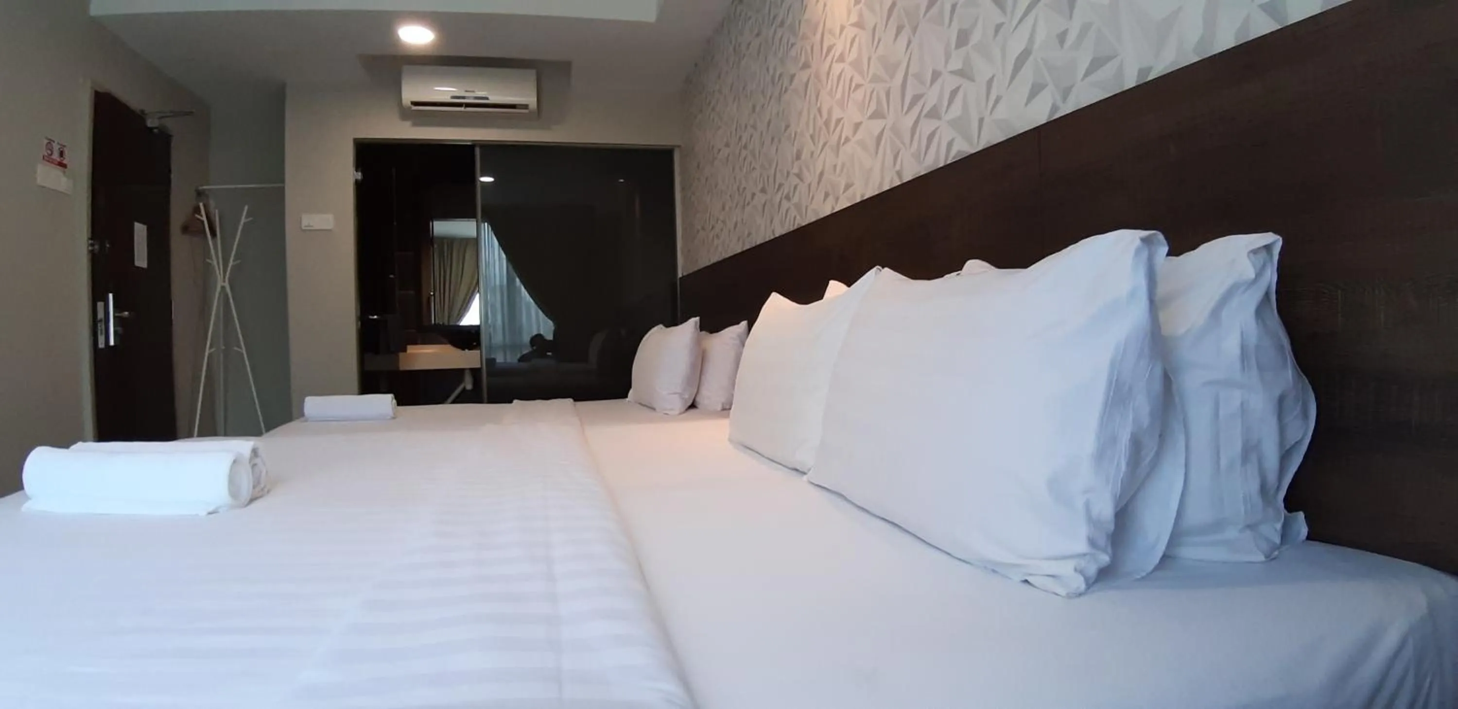 Bed in MIICO Hotel @ Mount Austin