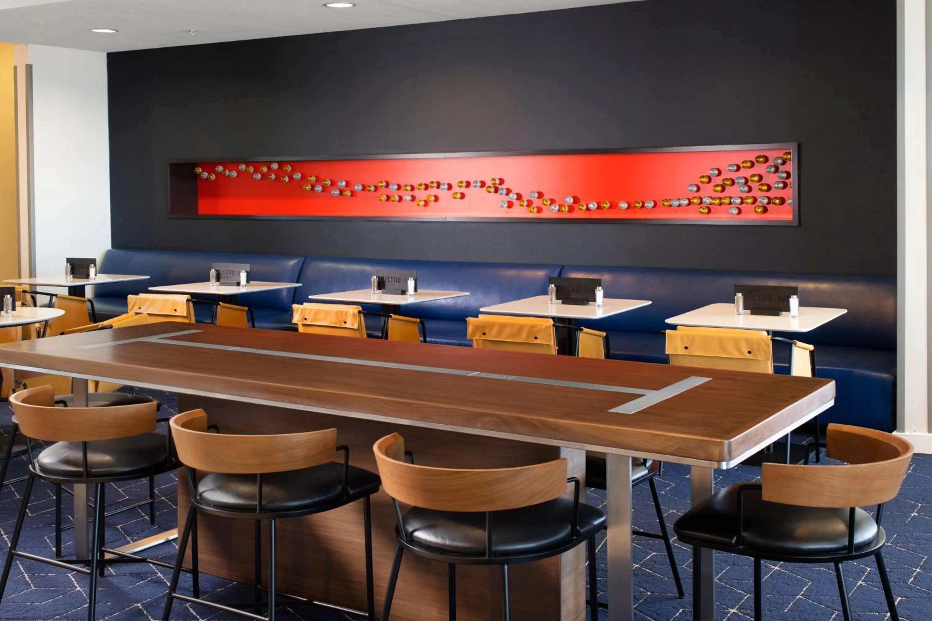 Restaurant/places to eat in Courtyard by Marriott Galveston Island