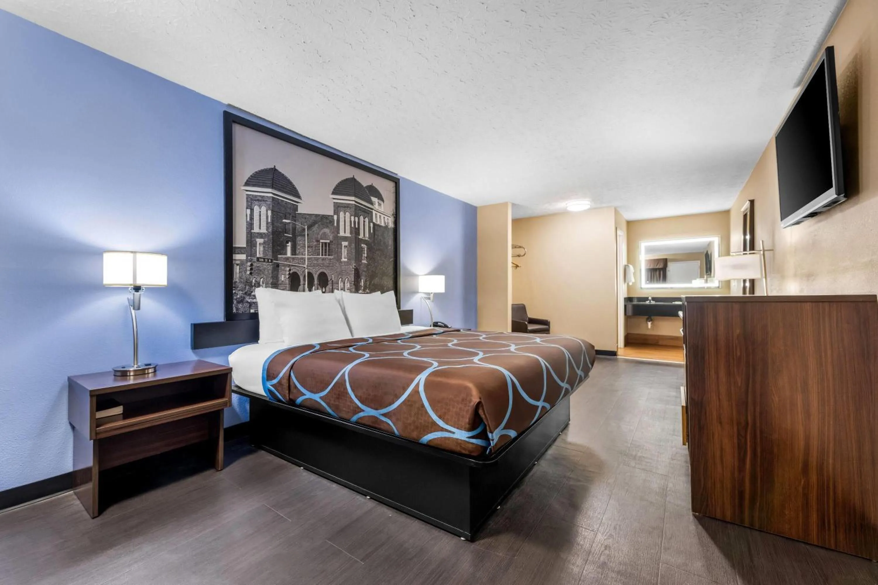 Bed in Super 8 by Wyndham Gadsden AL