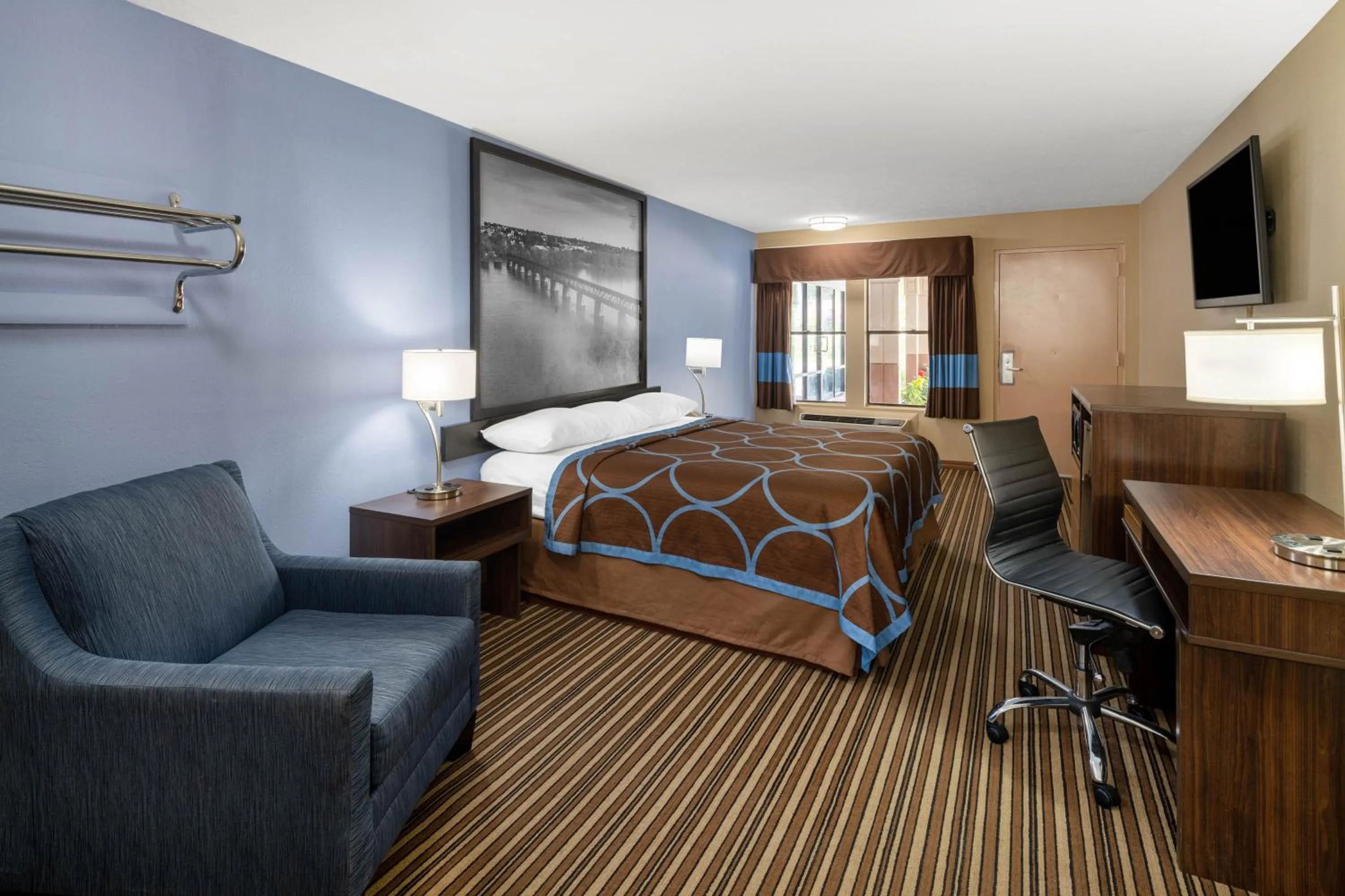 Super 8 by Wyndham Gadsden AL