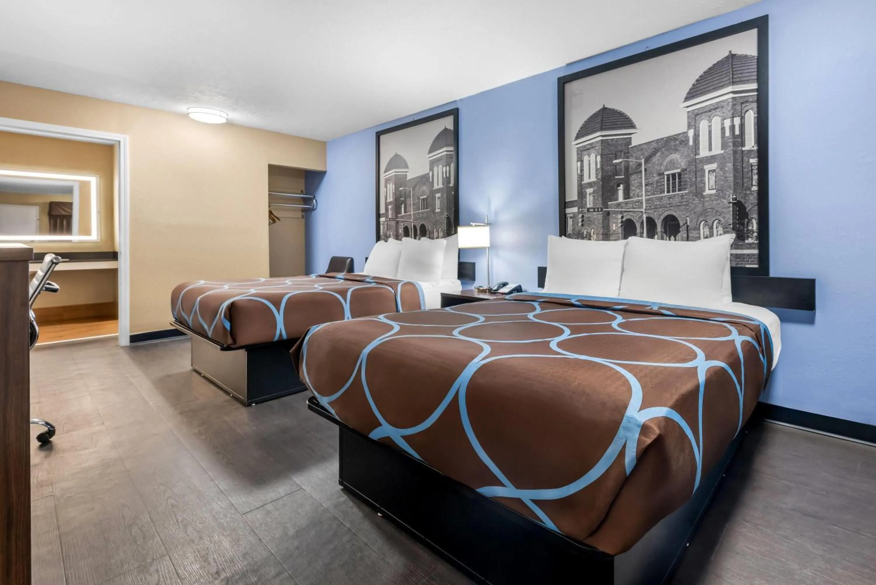 Bed in Super 8 by Wyndham Gadsden AL