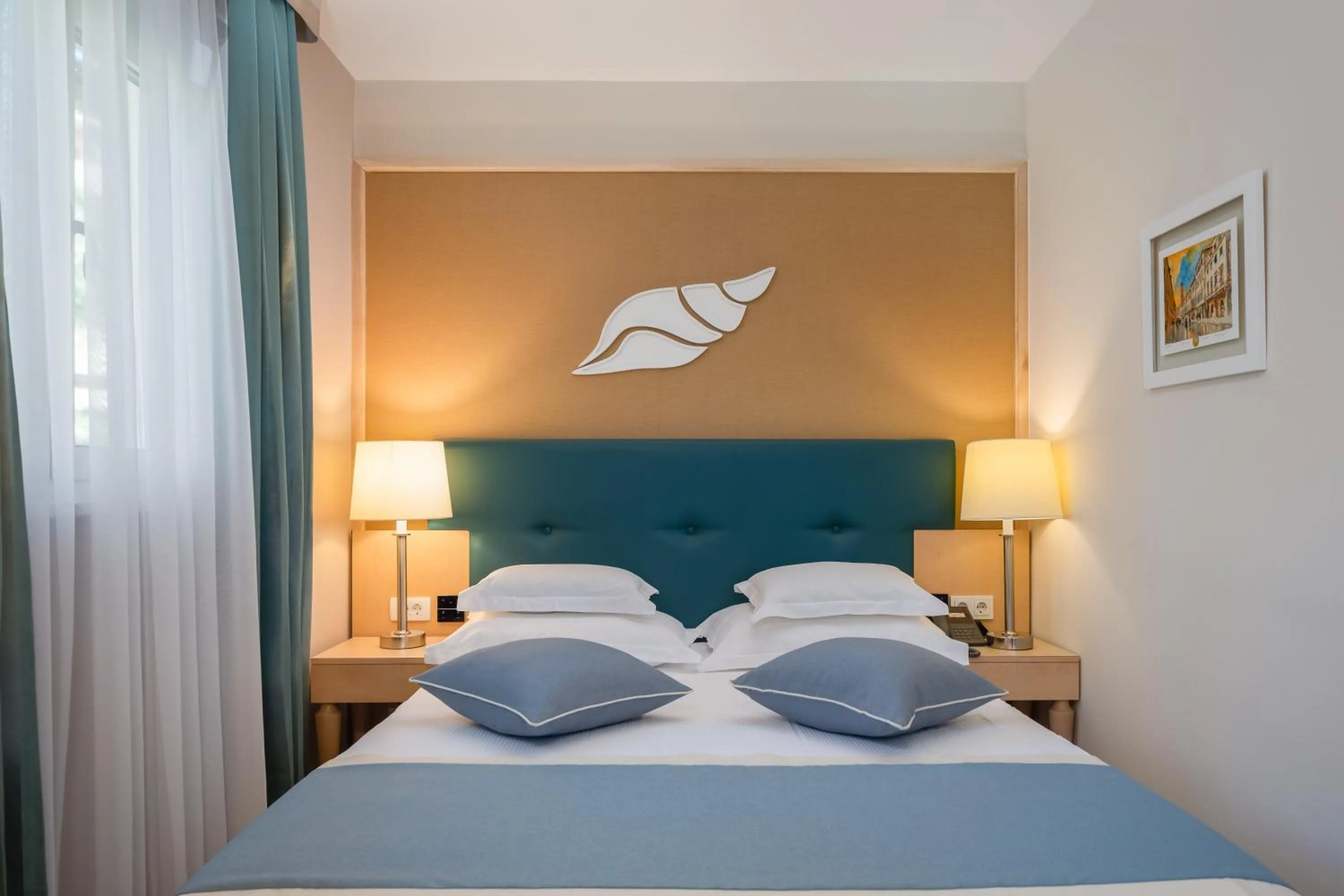 Bedroom, Bed in Aparthotel Flora