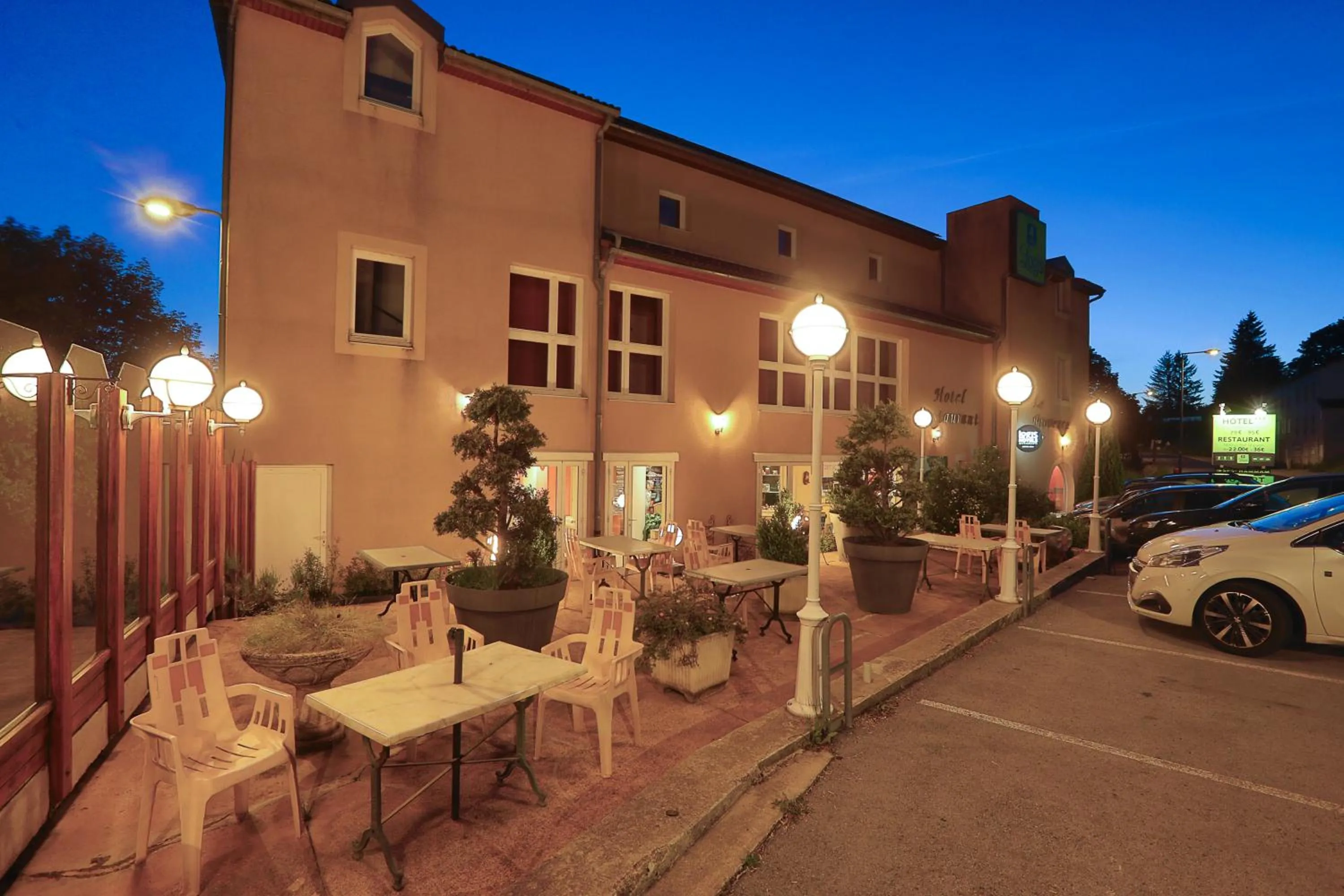 Logis Hotel Spa Restaurant Le Provence