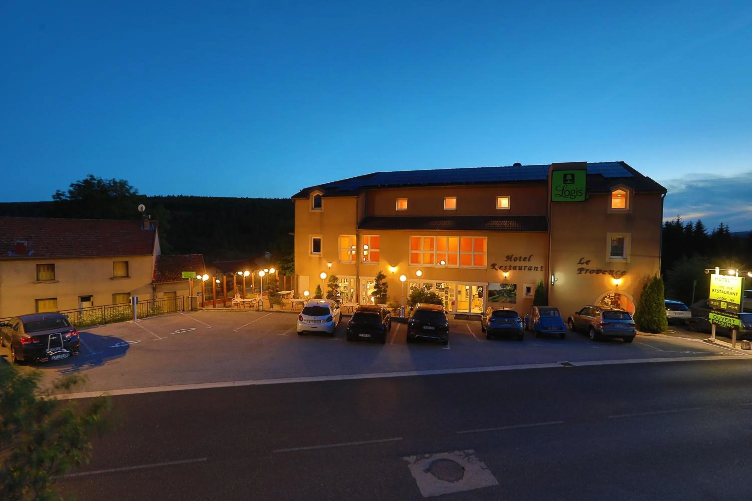 Logis Hotel Spa Restaurant Le Provence