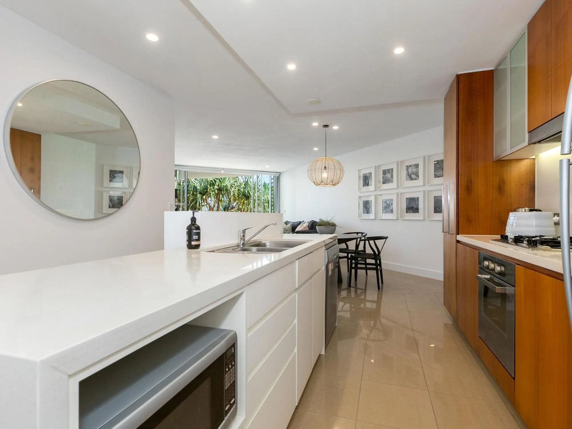 Kitchen or kitchenette in Cotton Beach Resort - Tweed Coast Holidays ®