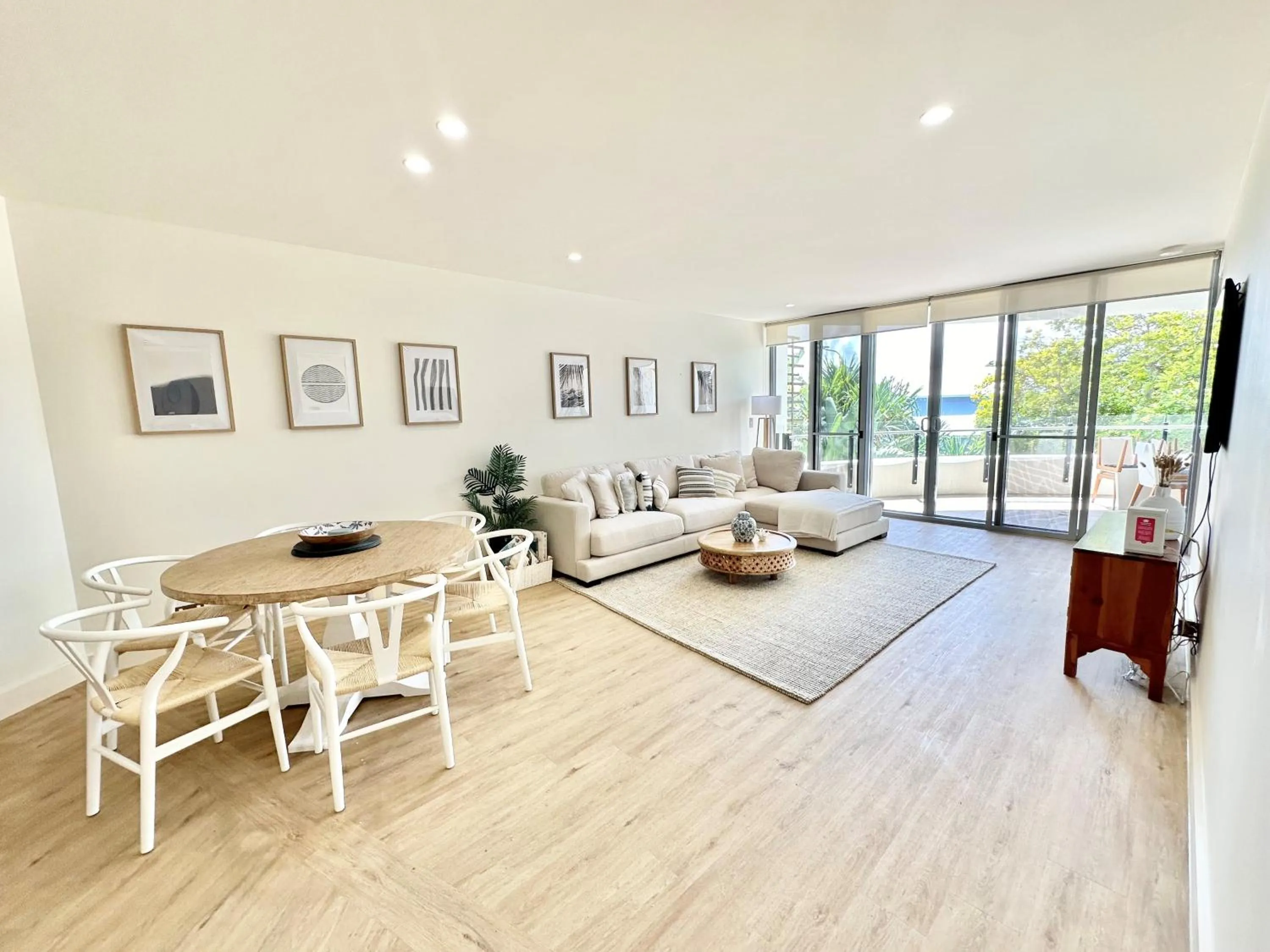 Living room in Cotton Beach Resort - Tweed Coast Holidays ®