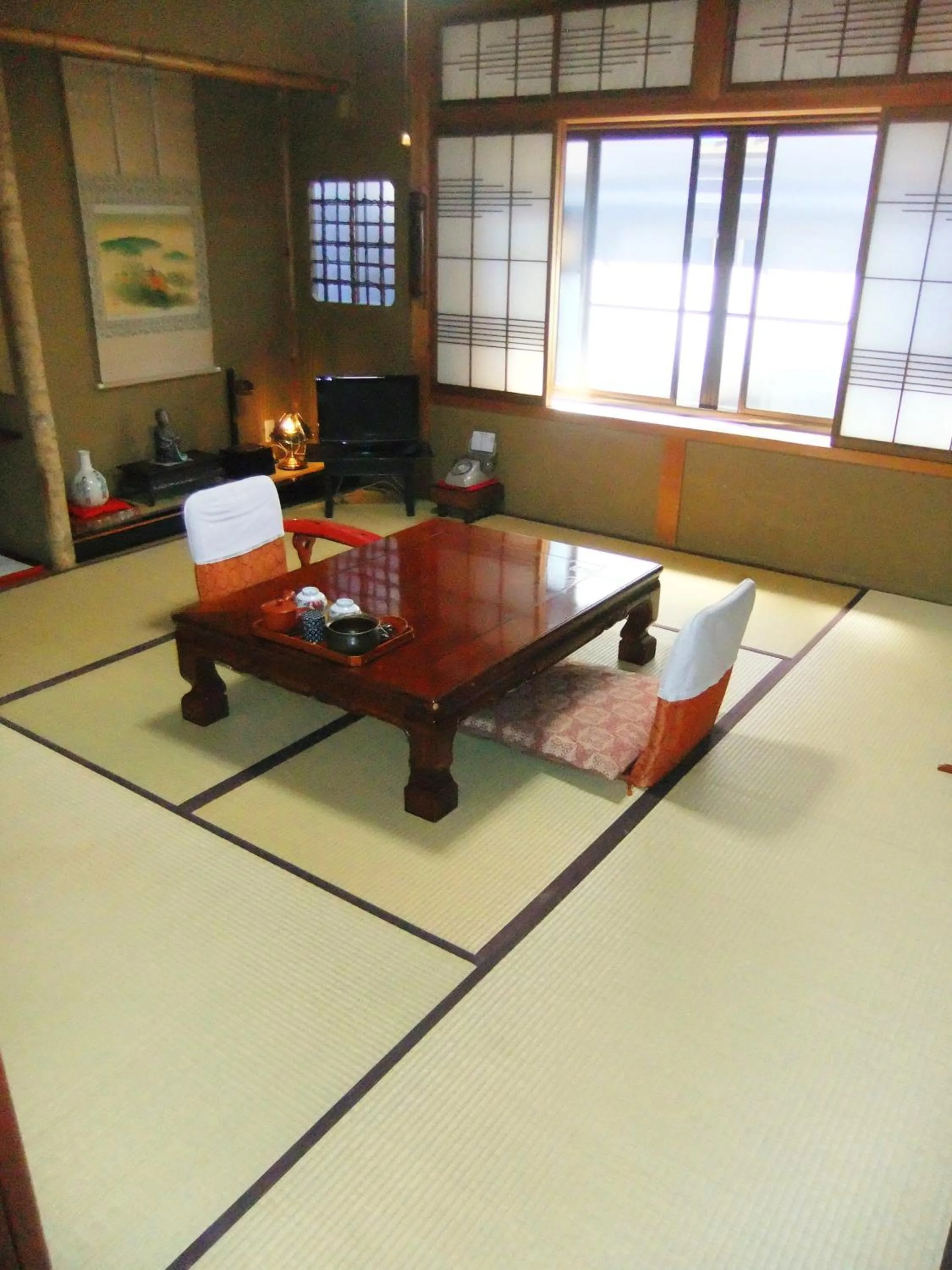 Photo of the whole room in Sumiyoshi Ryokan