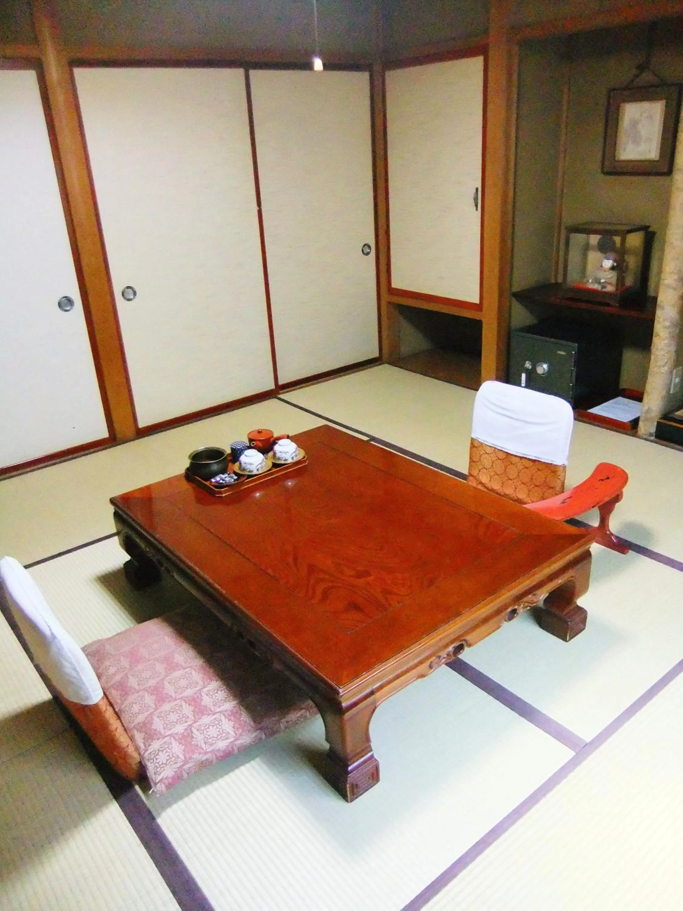 Seating area in Sumiyoshi Ryokan