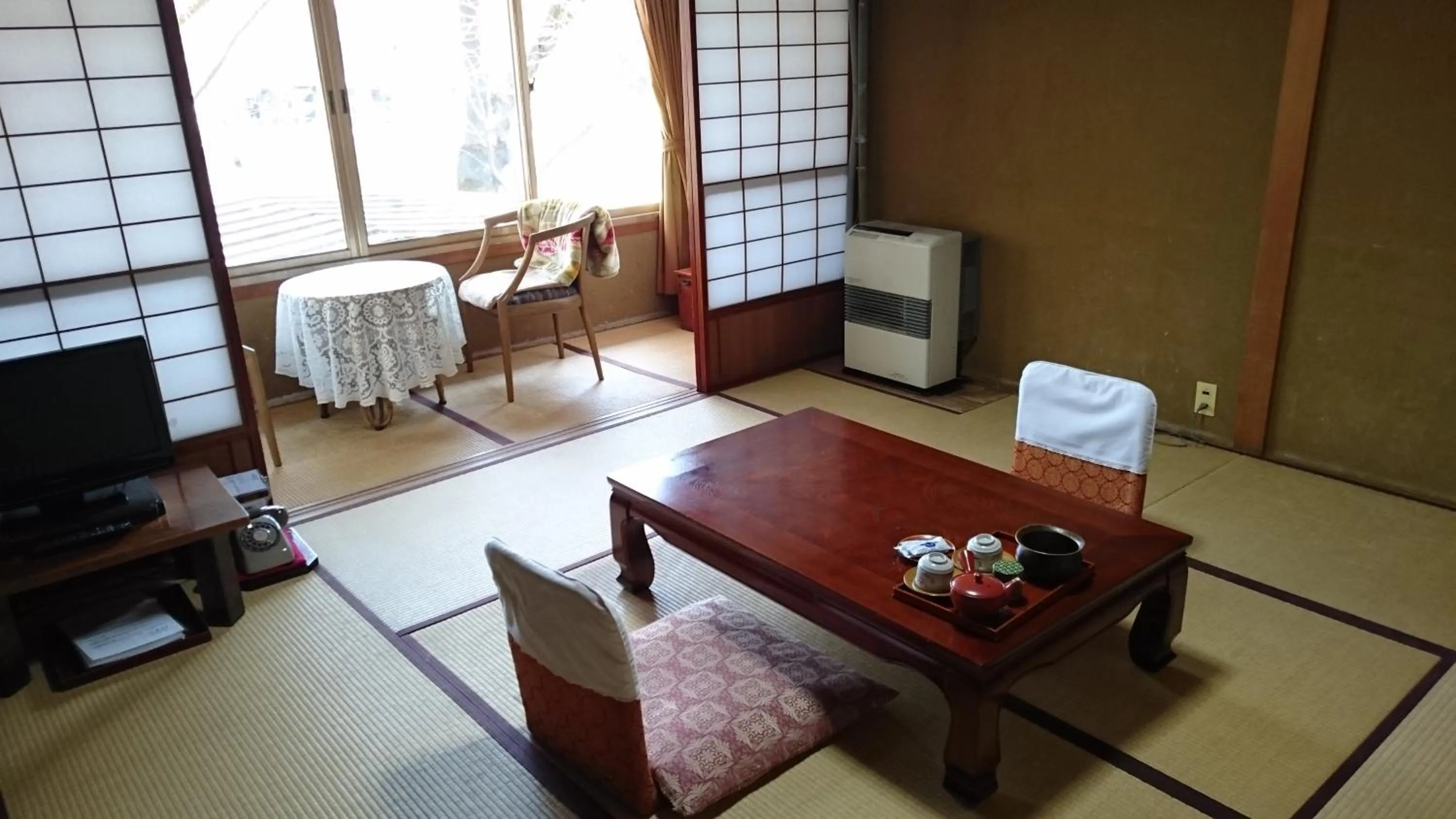 Photo of the whole room in Sumiyoshi Ryokan