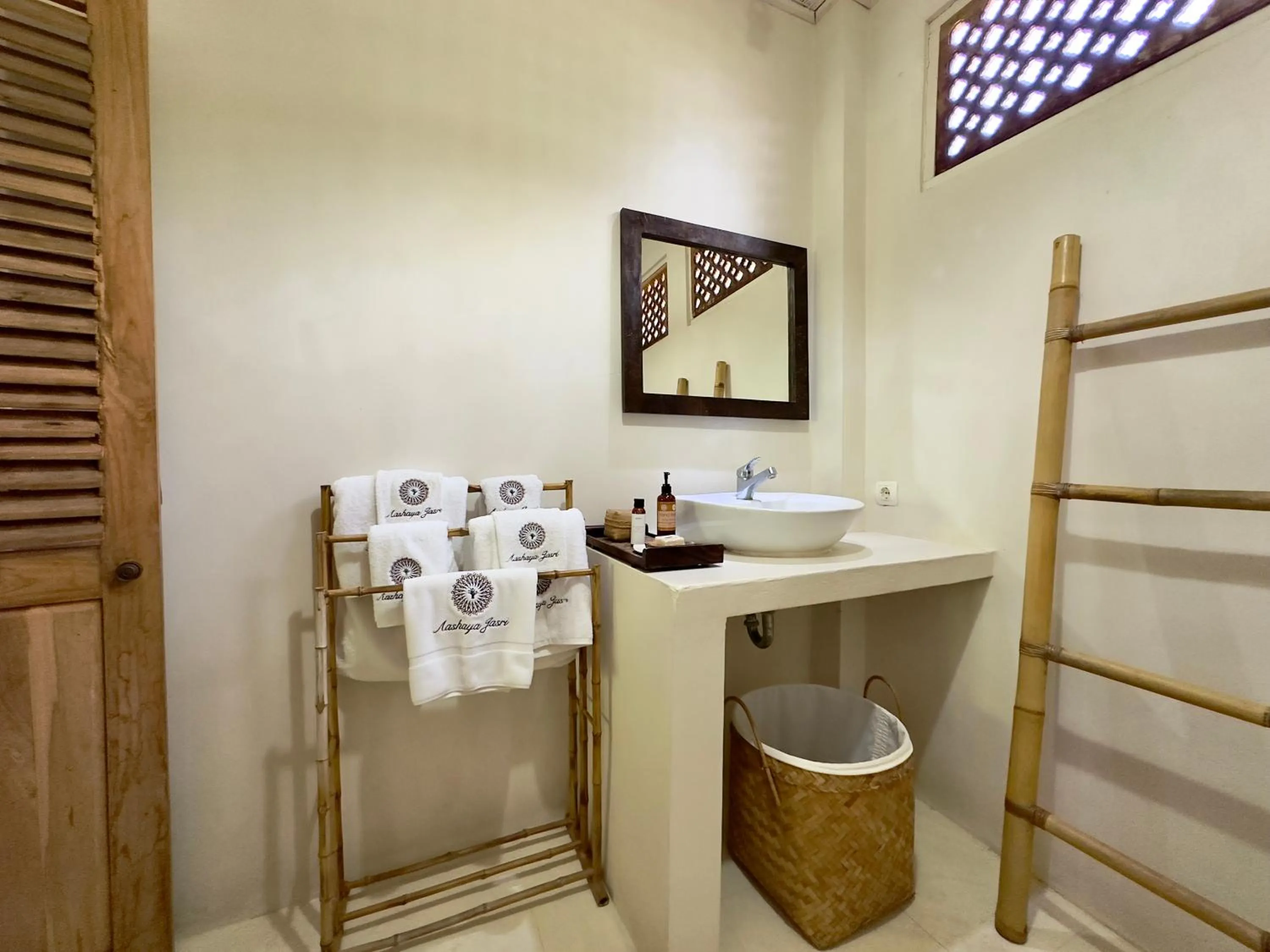 Aashaya Jasri Resort