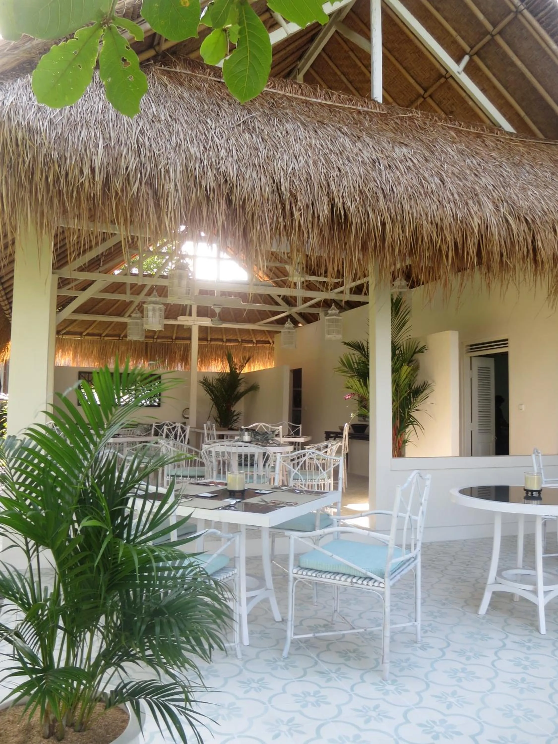 Restaurant/places to eat in Aashaya Jasri Resort